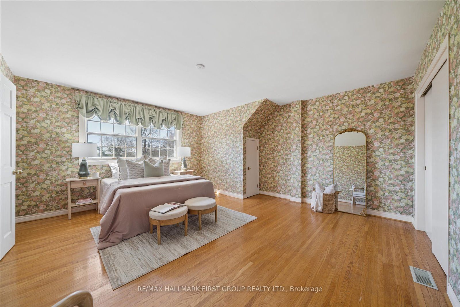 525 Myrtle Road W Property Photo 26