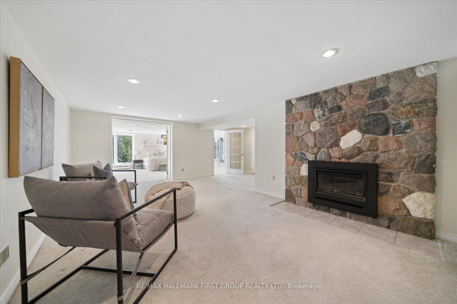 525 Myrtle Road W Property Photo 33