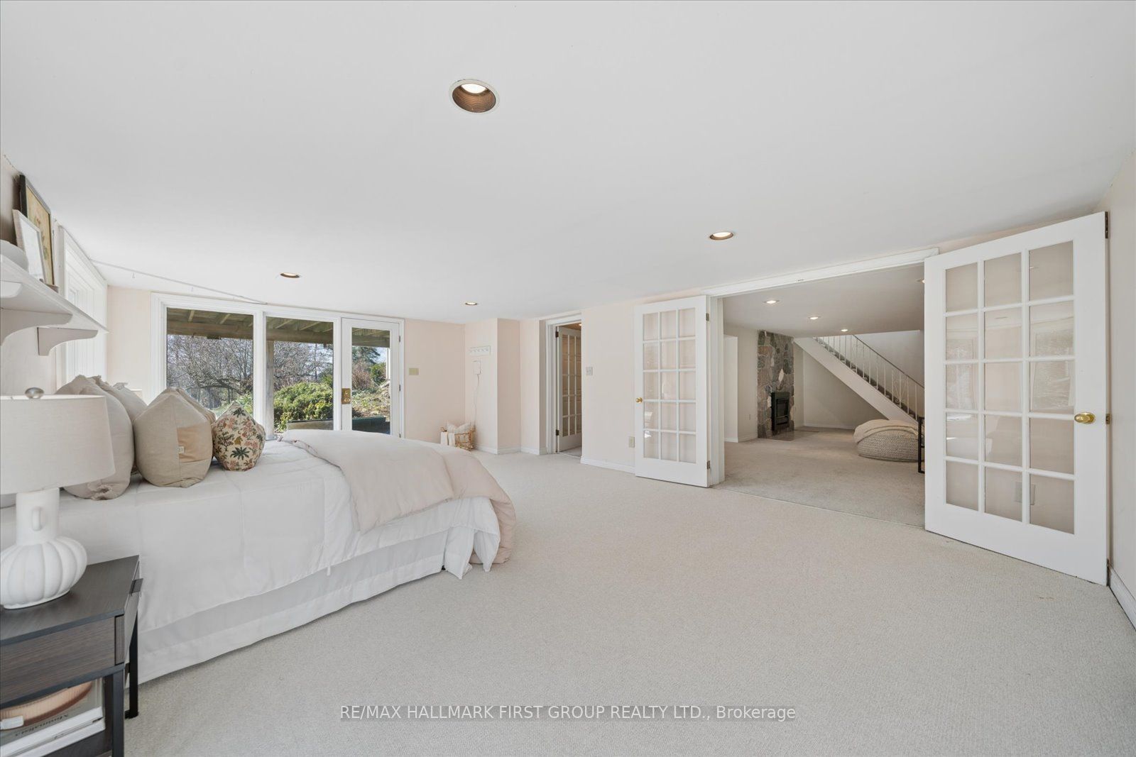 525 Myrtle Road W Property Photo 35