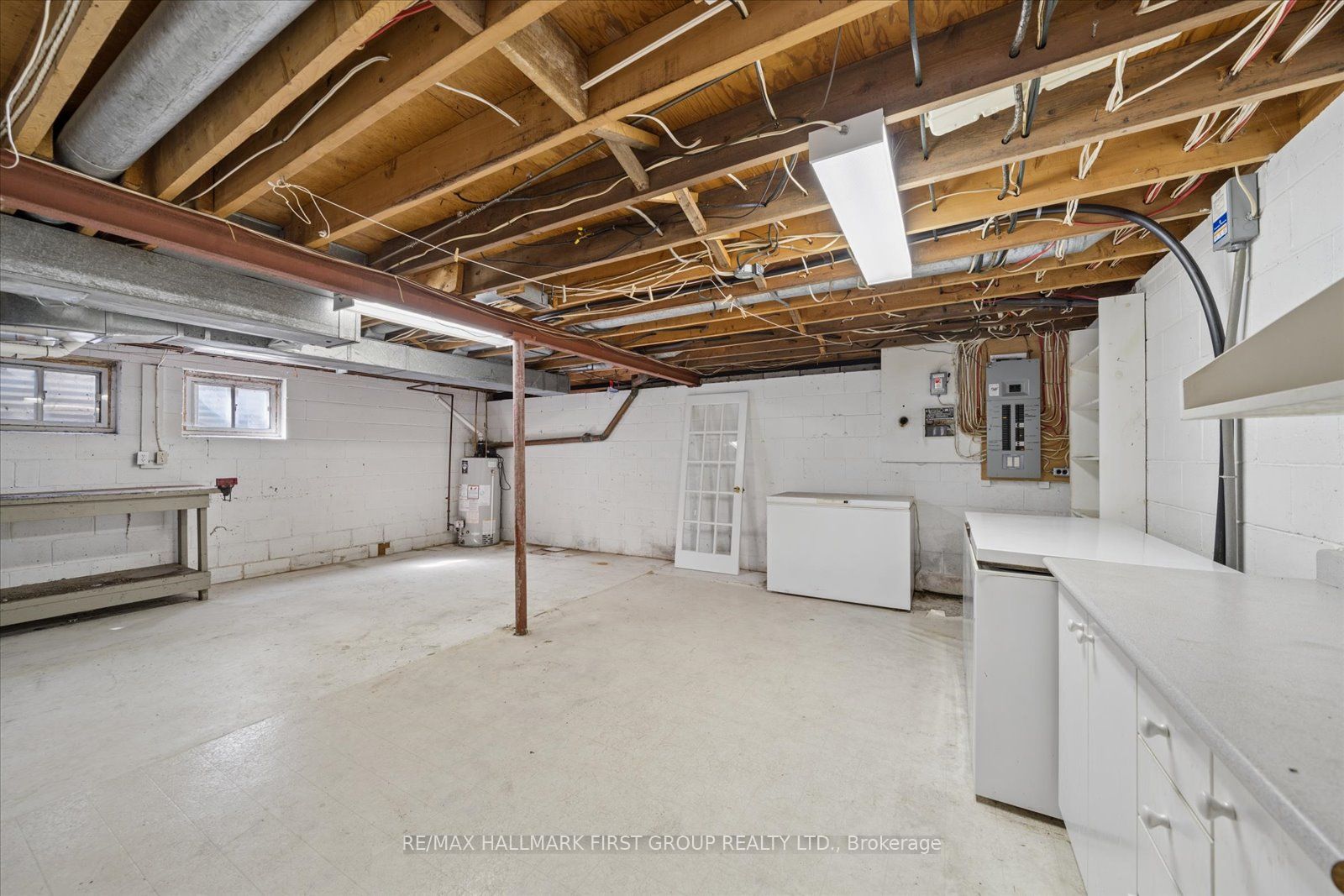 525 Myrtle Road W Property Photo 37
