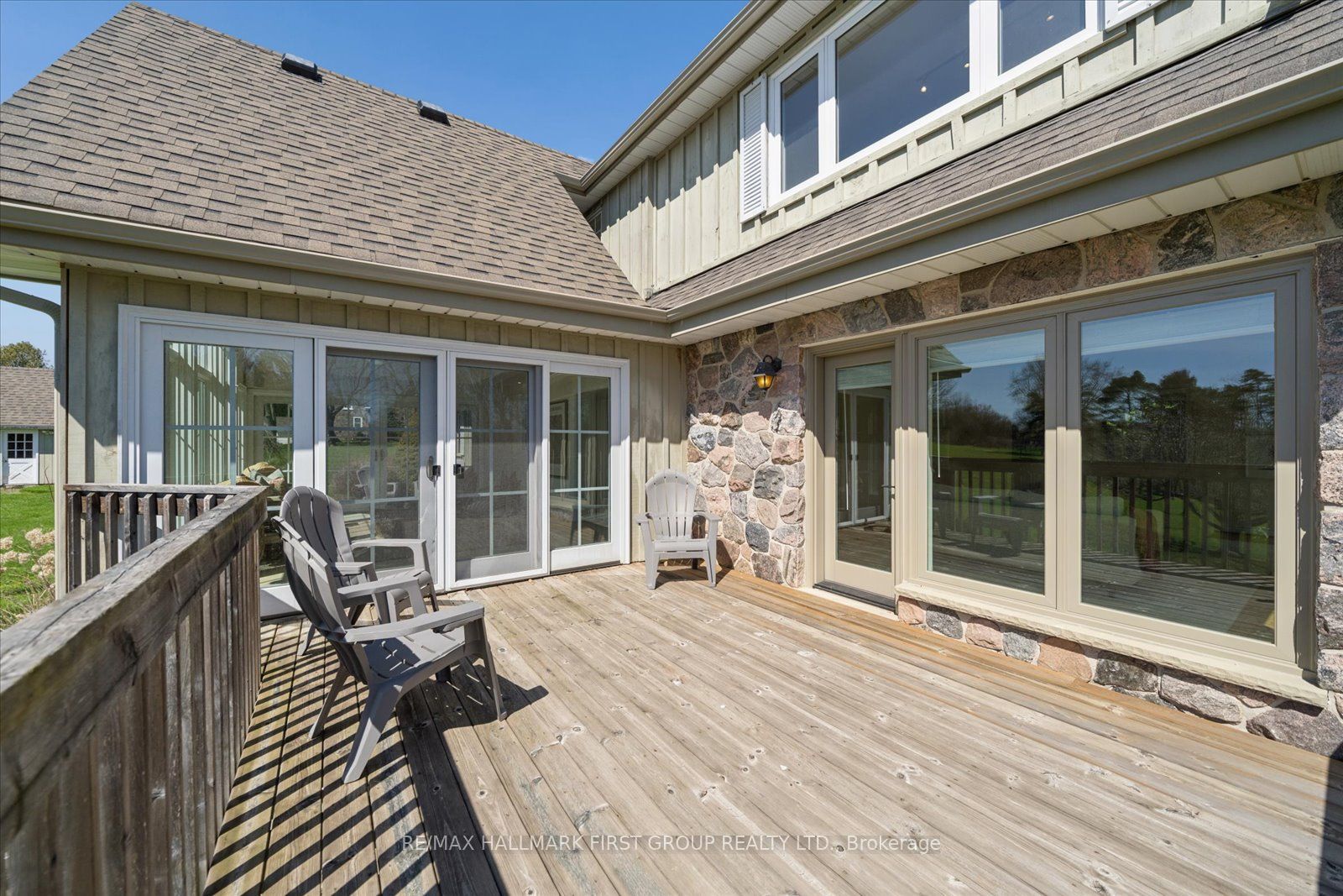 525 Myrtle Road W Property Photo 39