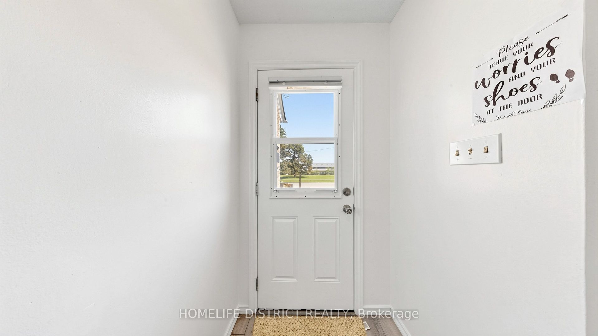424 Chaleur Avenue Property Photo 2