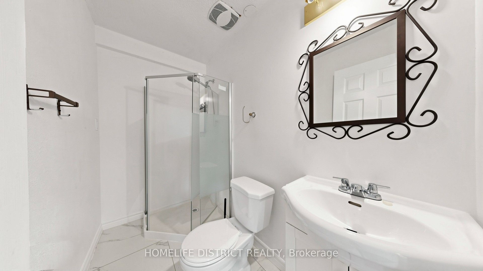 424 Chaleur Avenue Property Photo 8