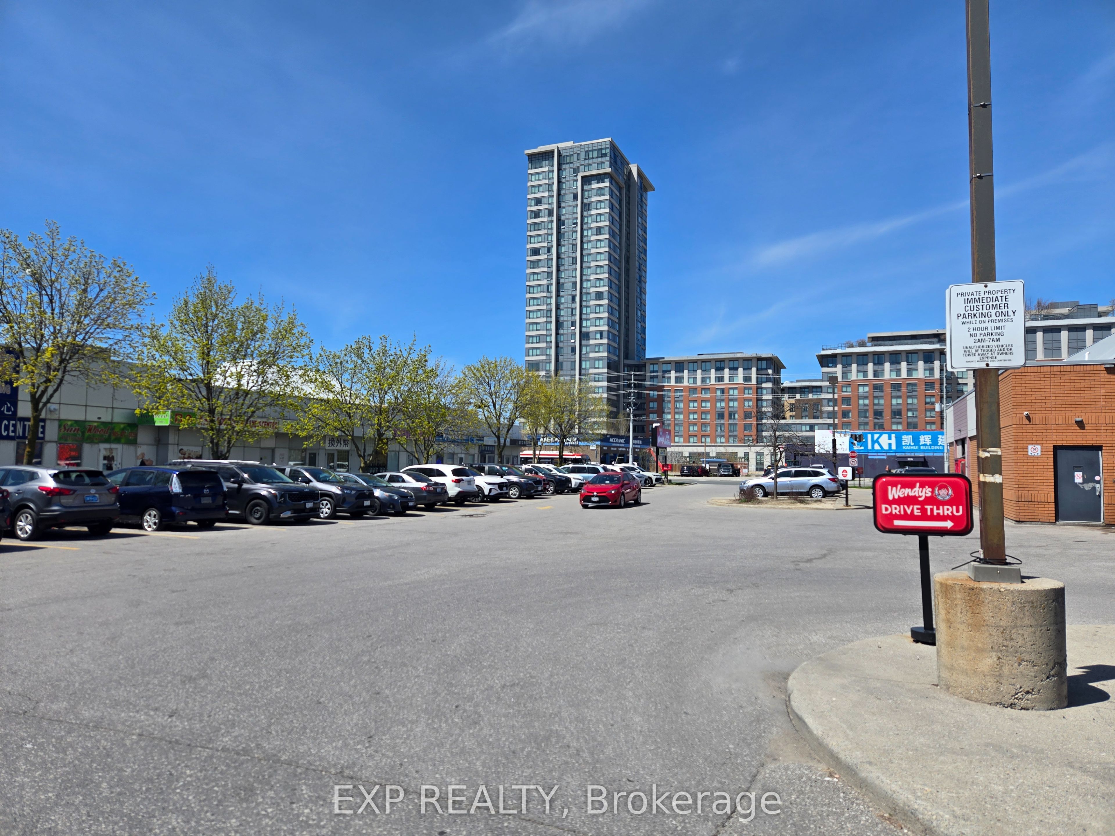 4779 Steeles Avenue E B10 Property Photo 4