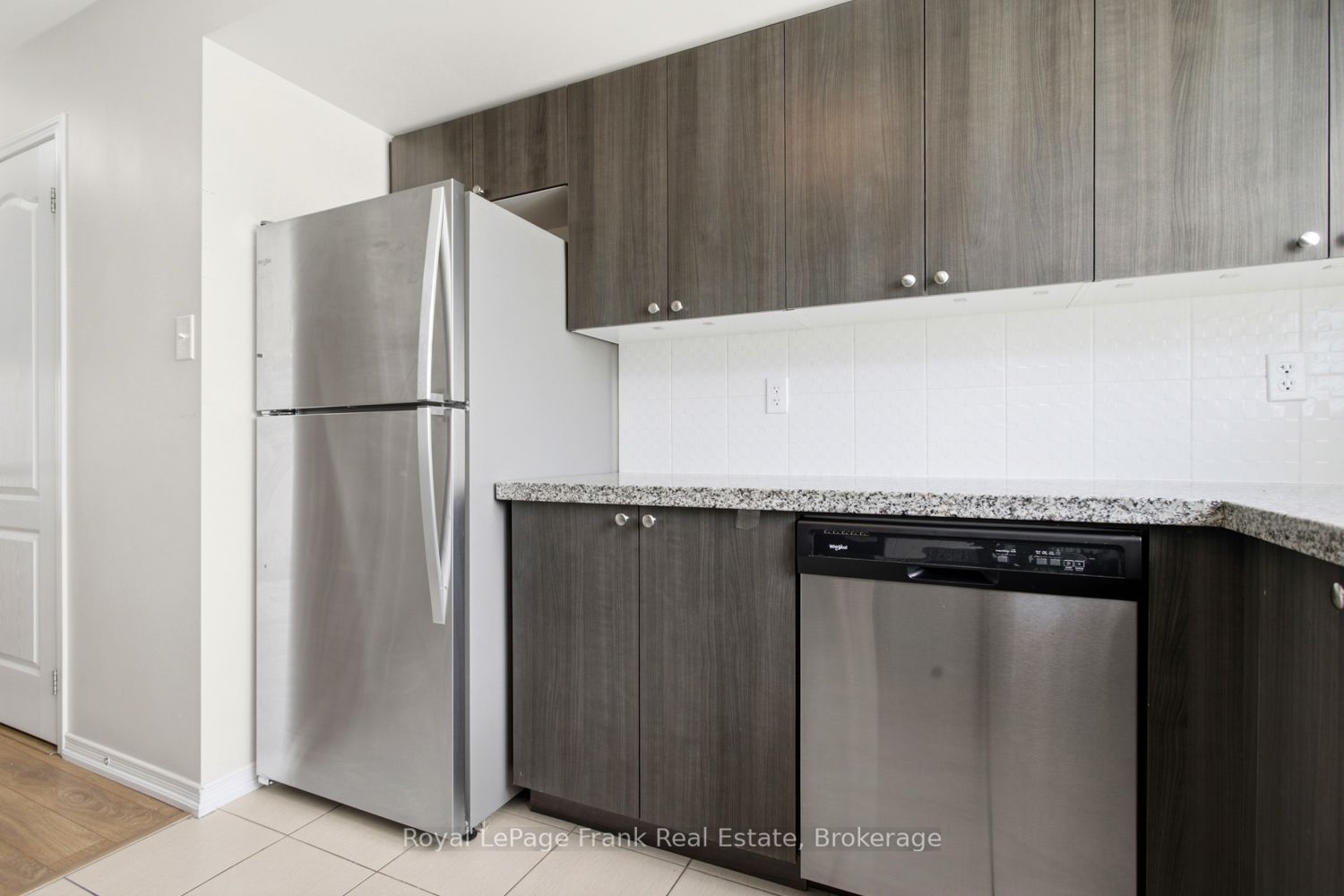 2292 Chevron Prince Path Property Photo 4