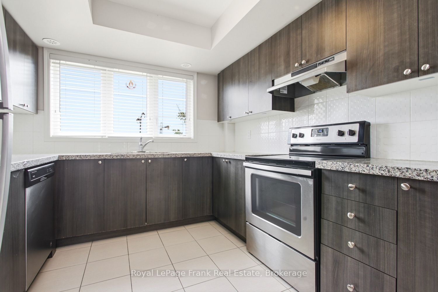 2292 Chevron Prince Path Property Photo 6