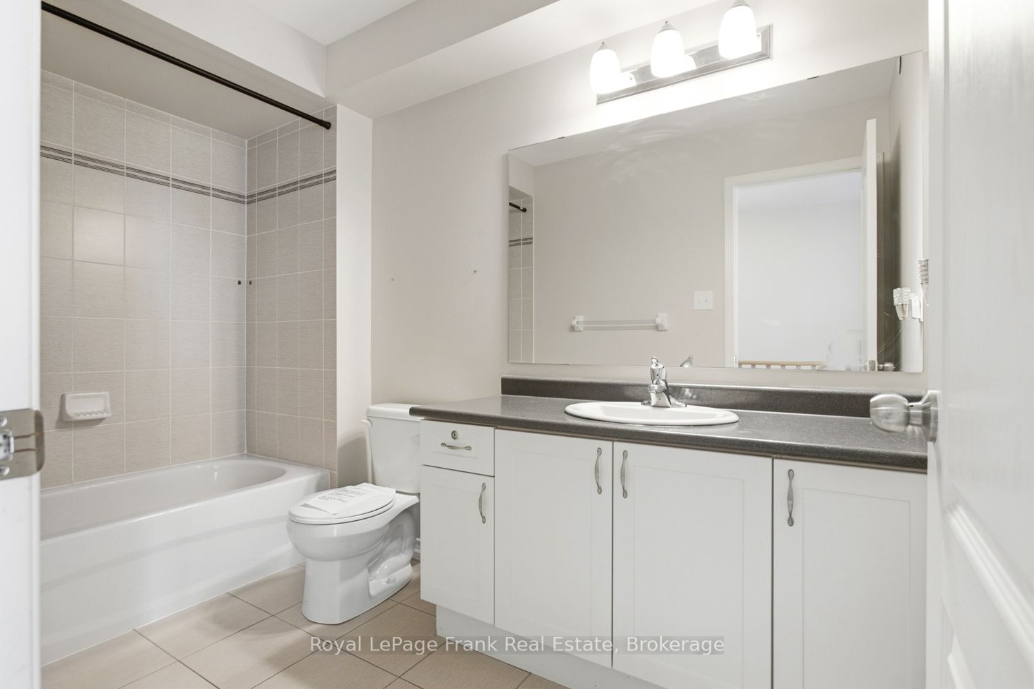 2292 Chevron Prince Path Property Photo 26
