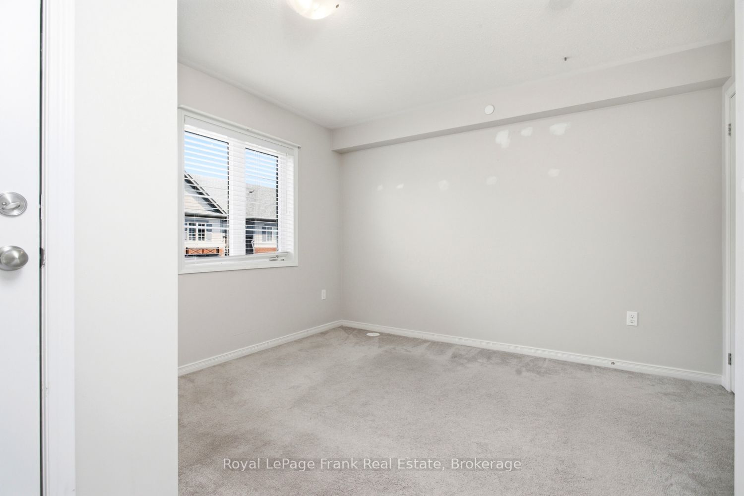2292 Chevron Prince Path Property Photo 29