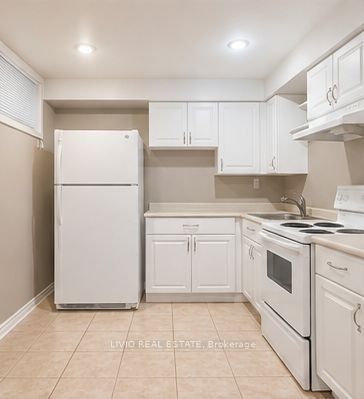 8 Janray Drive Bsmt Property Photo 5