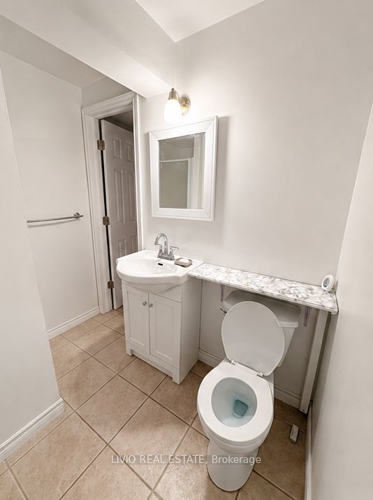 8 Janray Drive Bsmt Property Photo 15