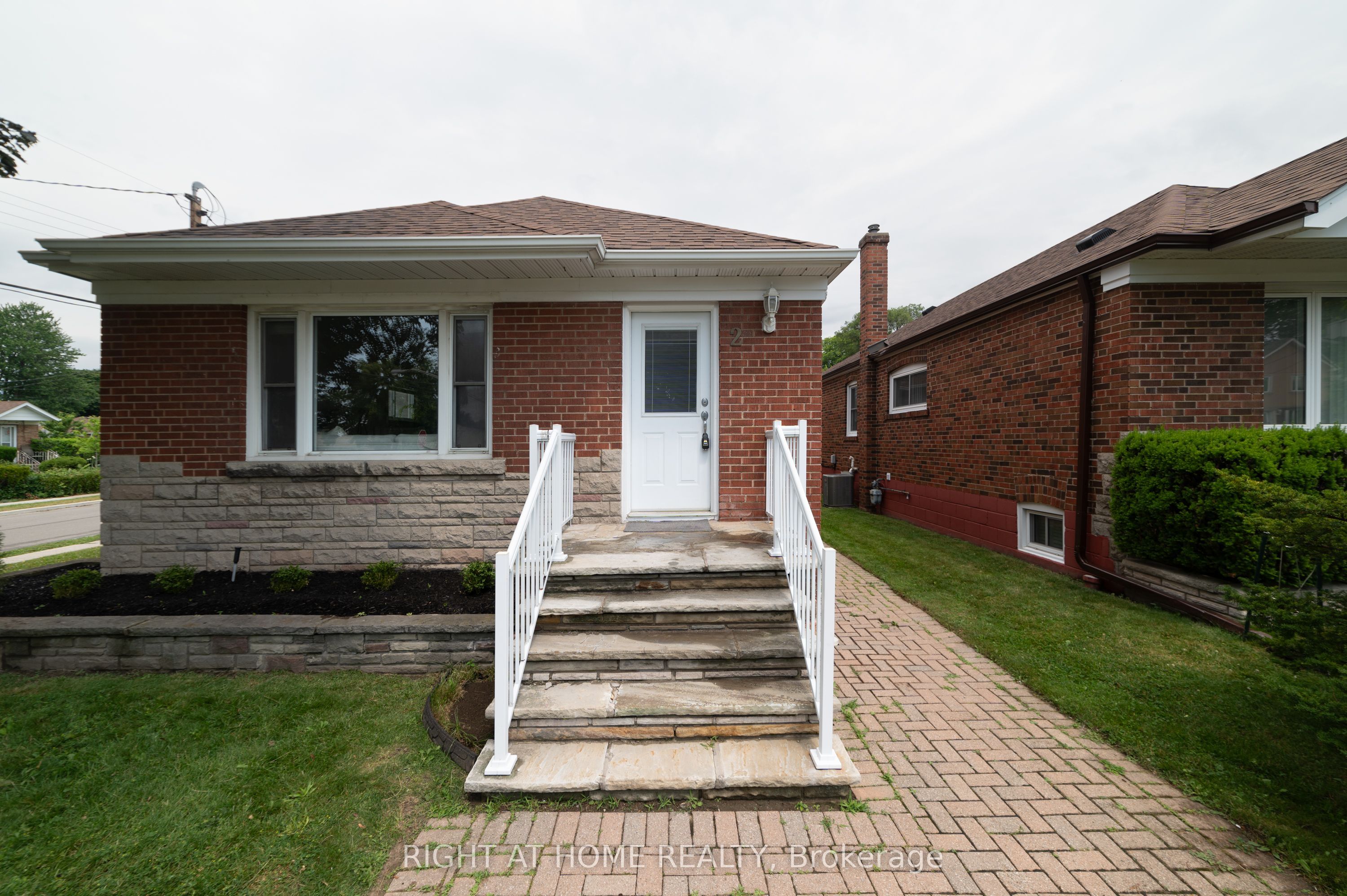 2 Midholm Drive Property Photo 2