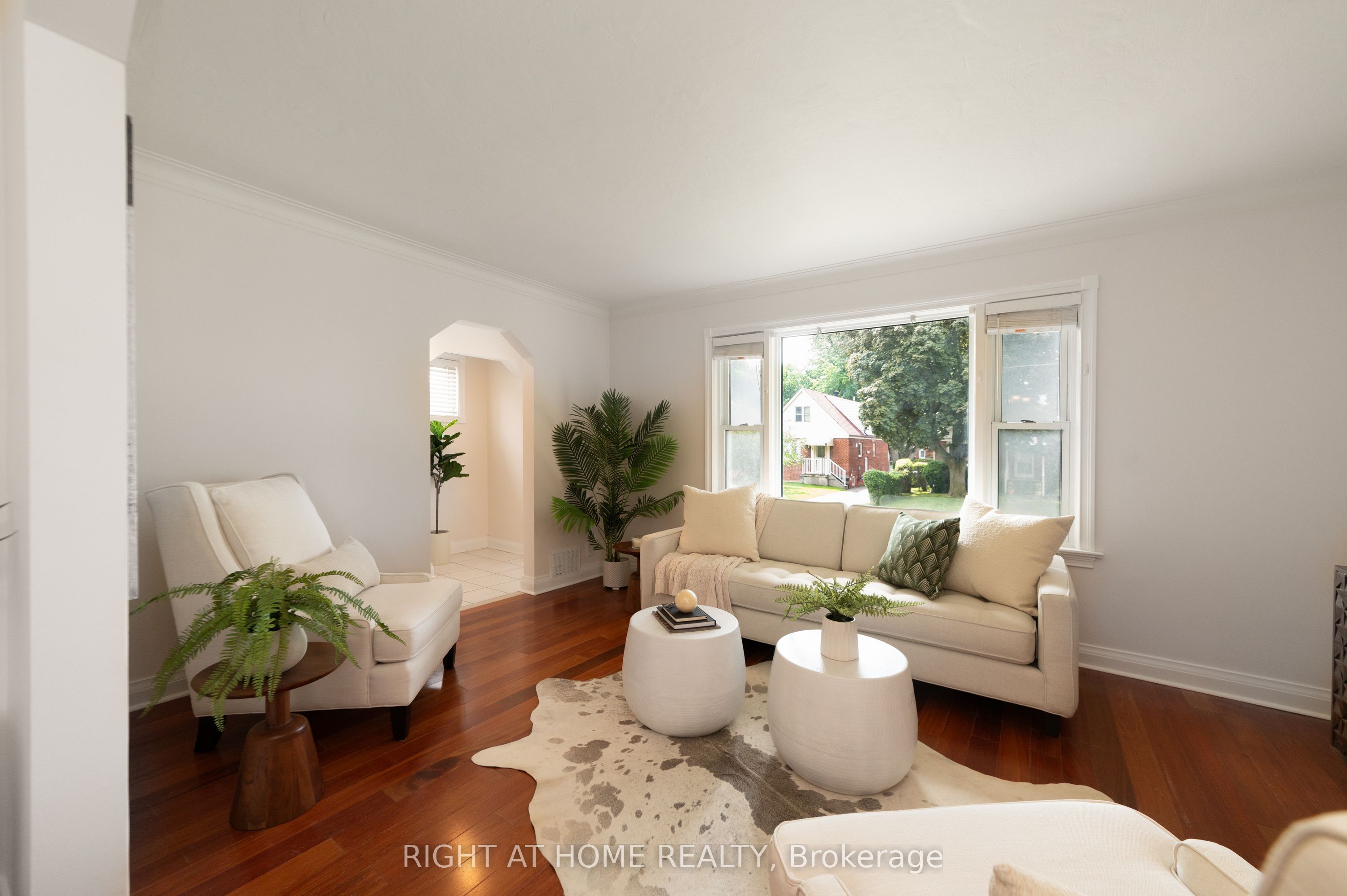 2 Midholm Drive Property Photo 11