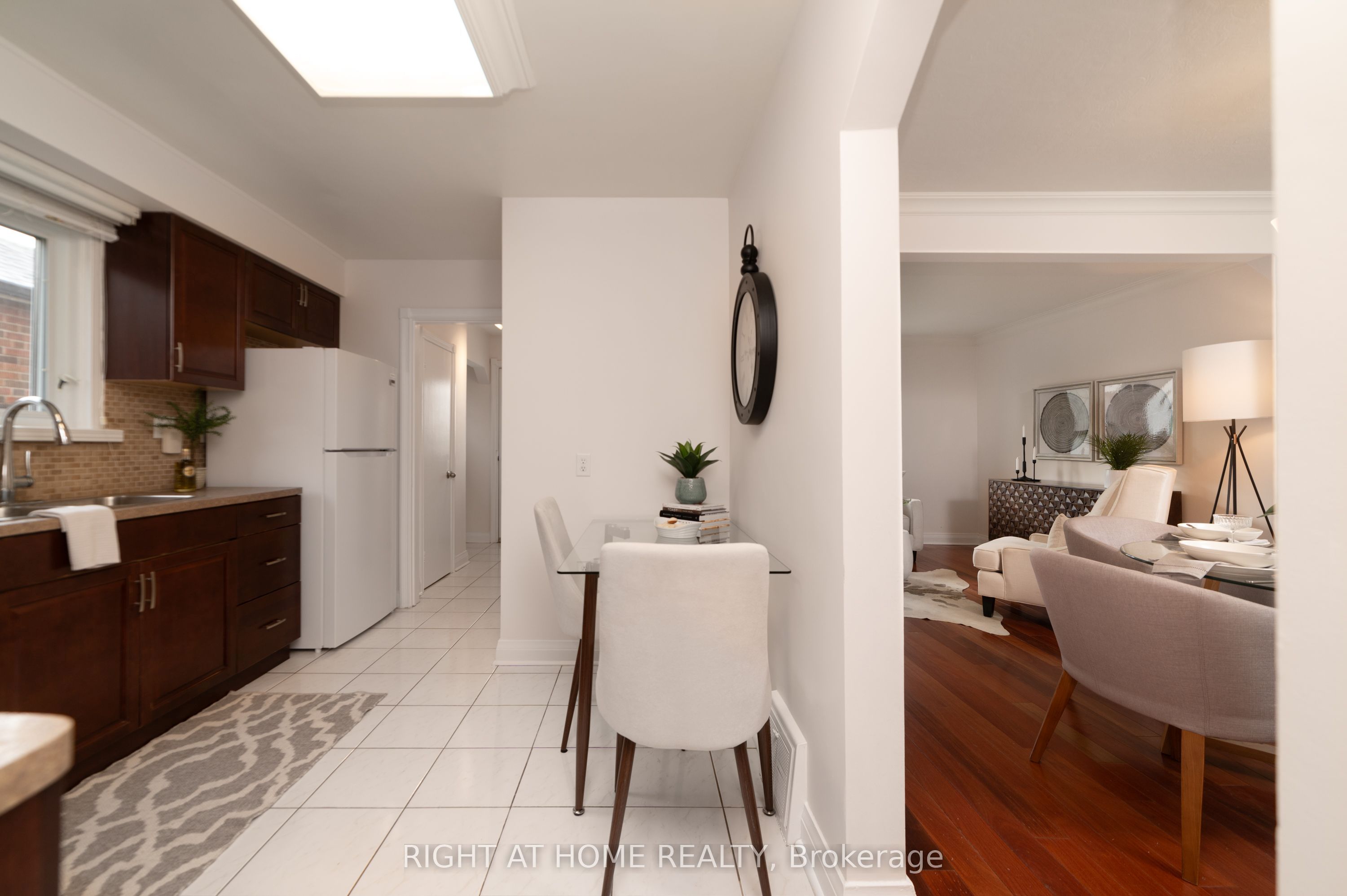 2 Midholm Drive Property Photo 18