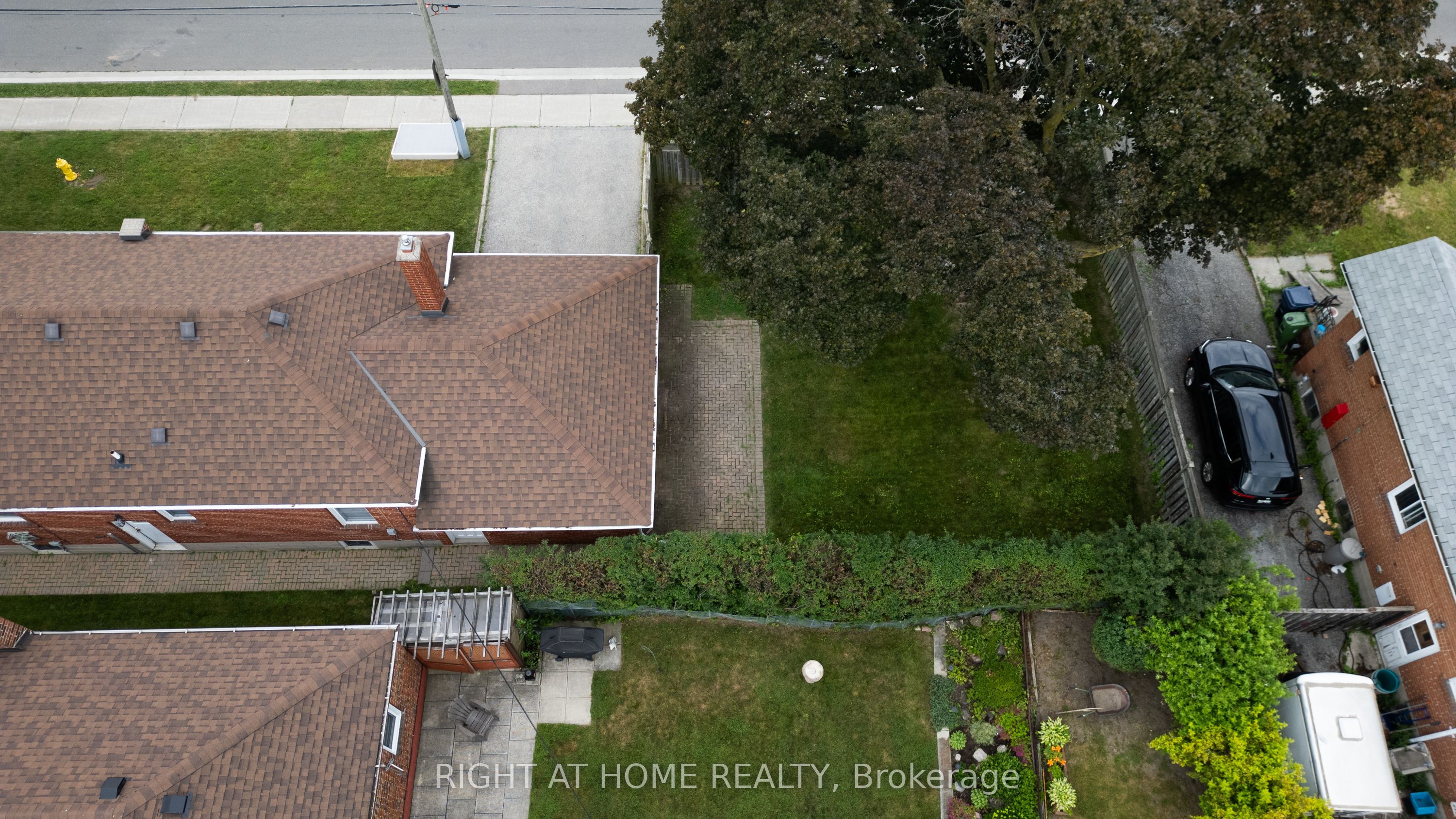 2 Midholm Drive Property Photo 38