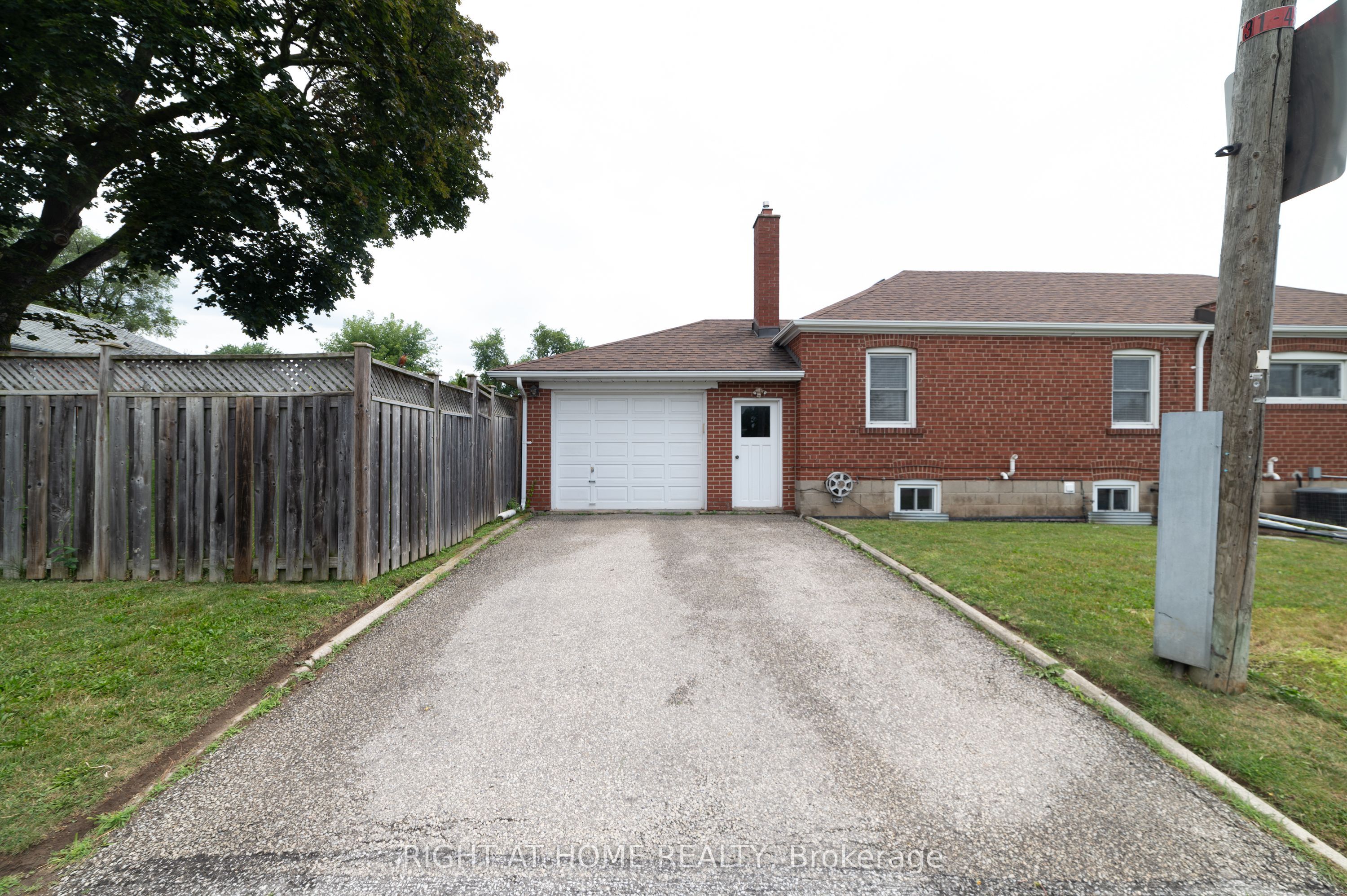 2 Midholm Drive Property Photo 40