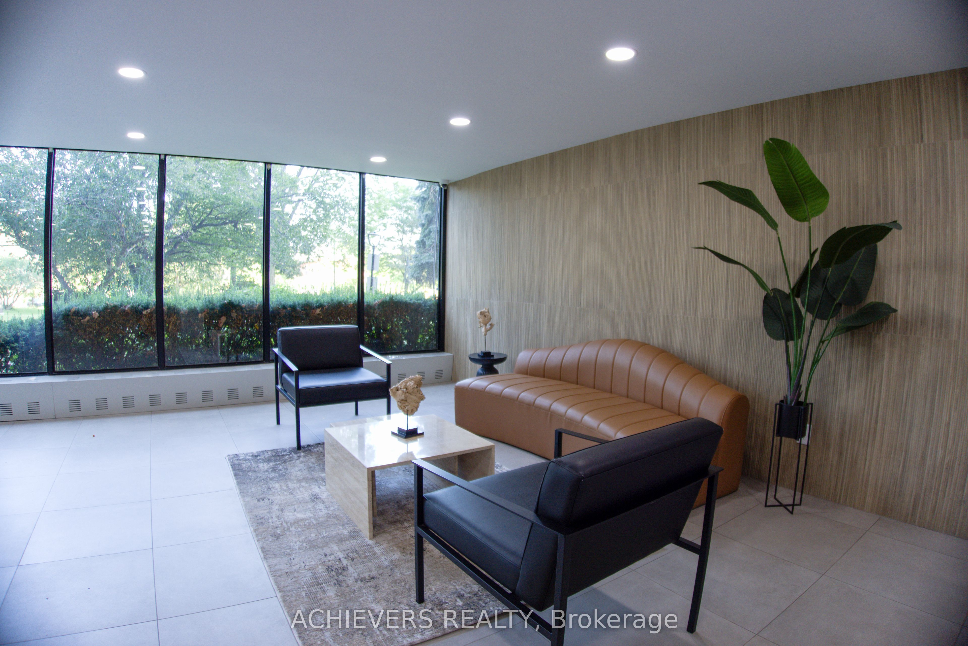 100 Echo Point Ph 6 Property Photo 5