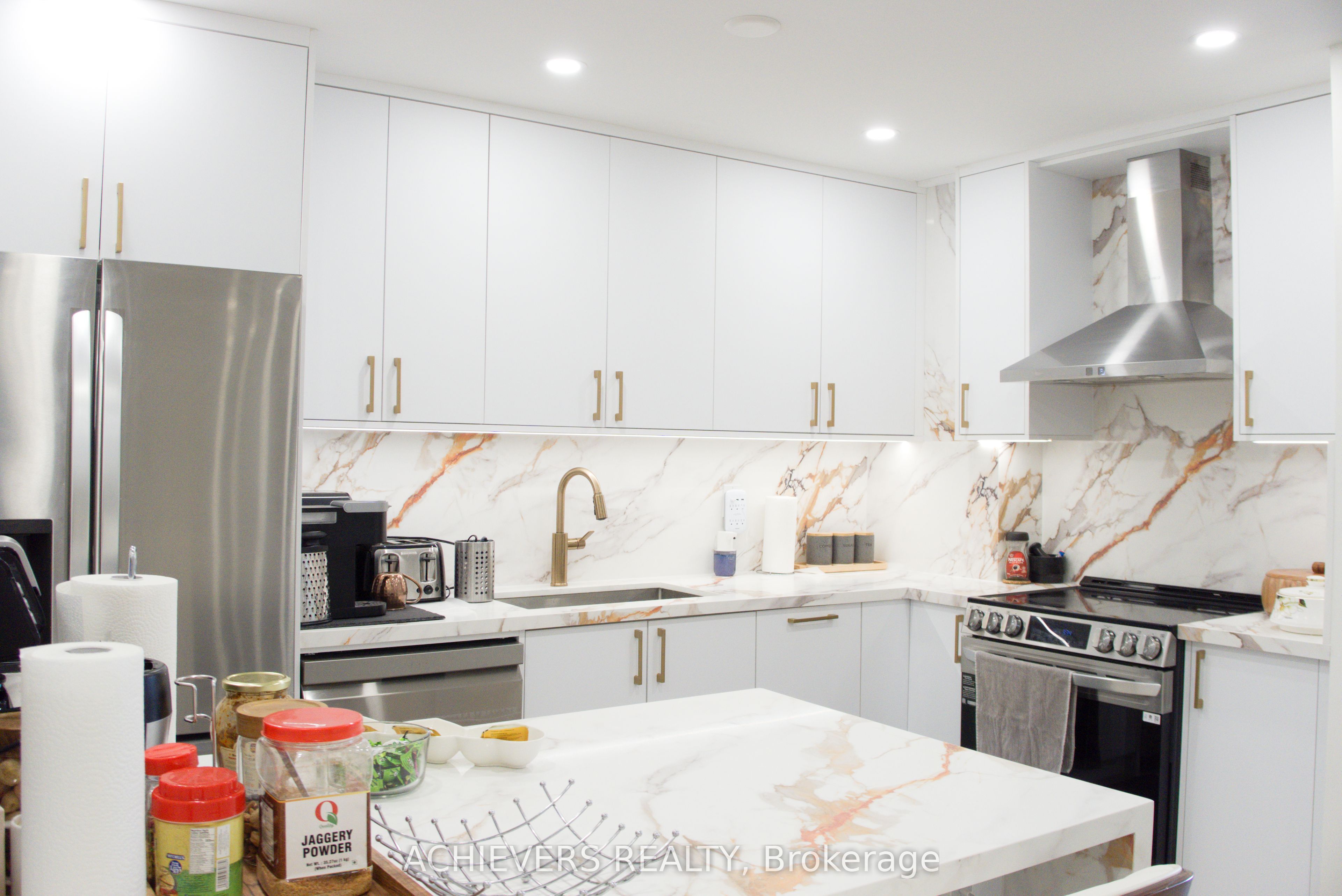 100 Echo Point Ph 6 Property Photo 12
