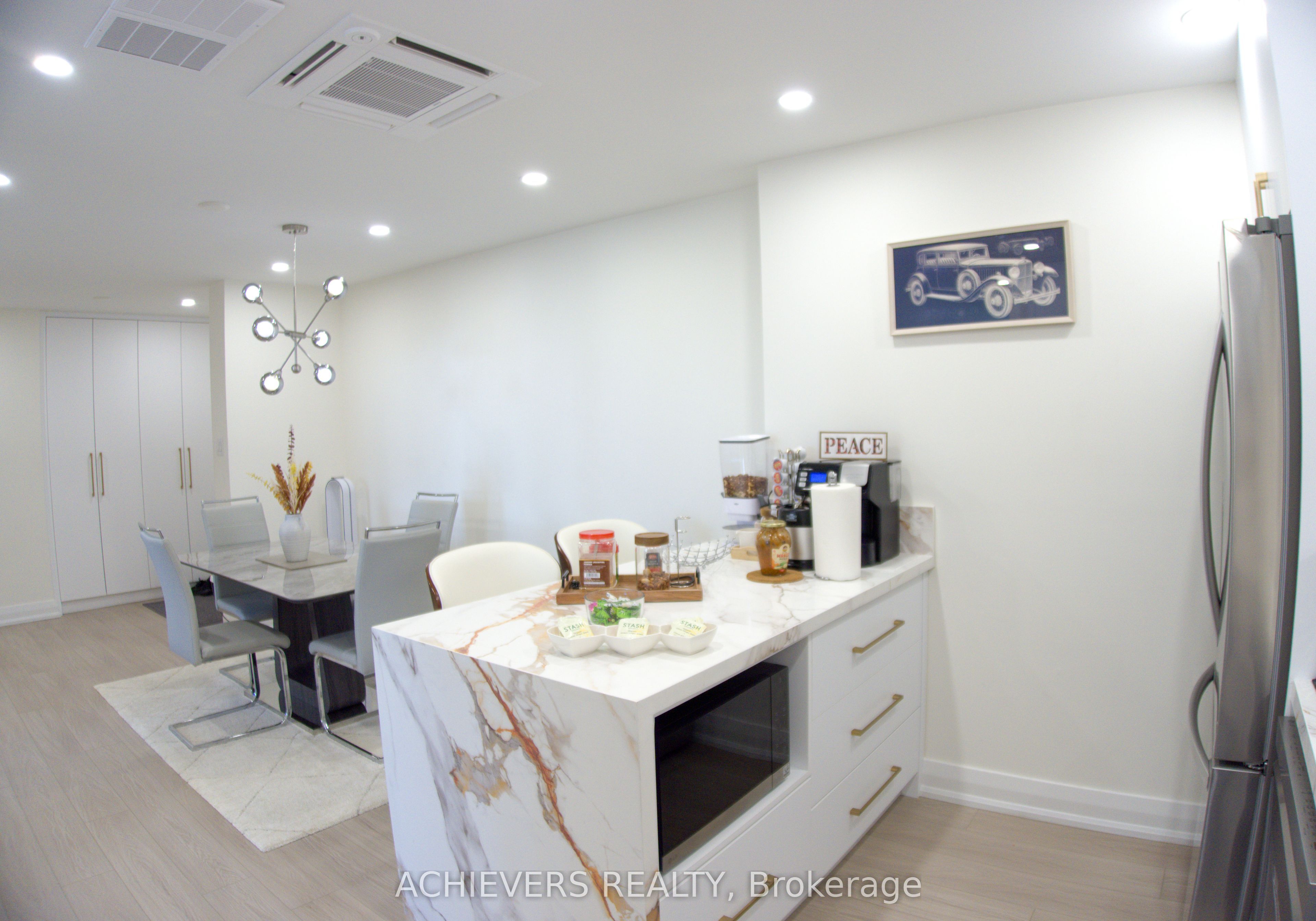 100 Echo Point Ph 6 Property Photo 14