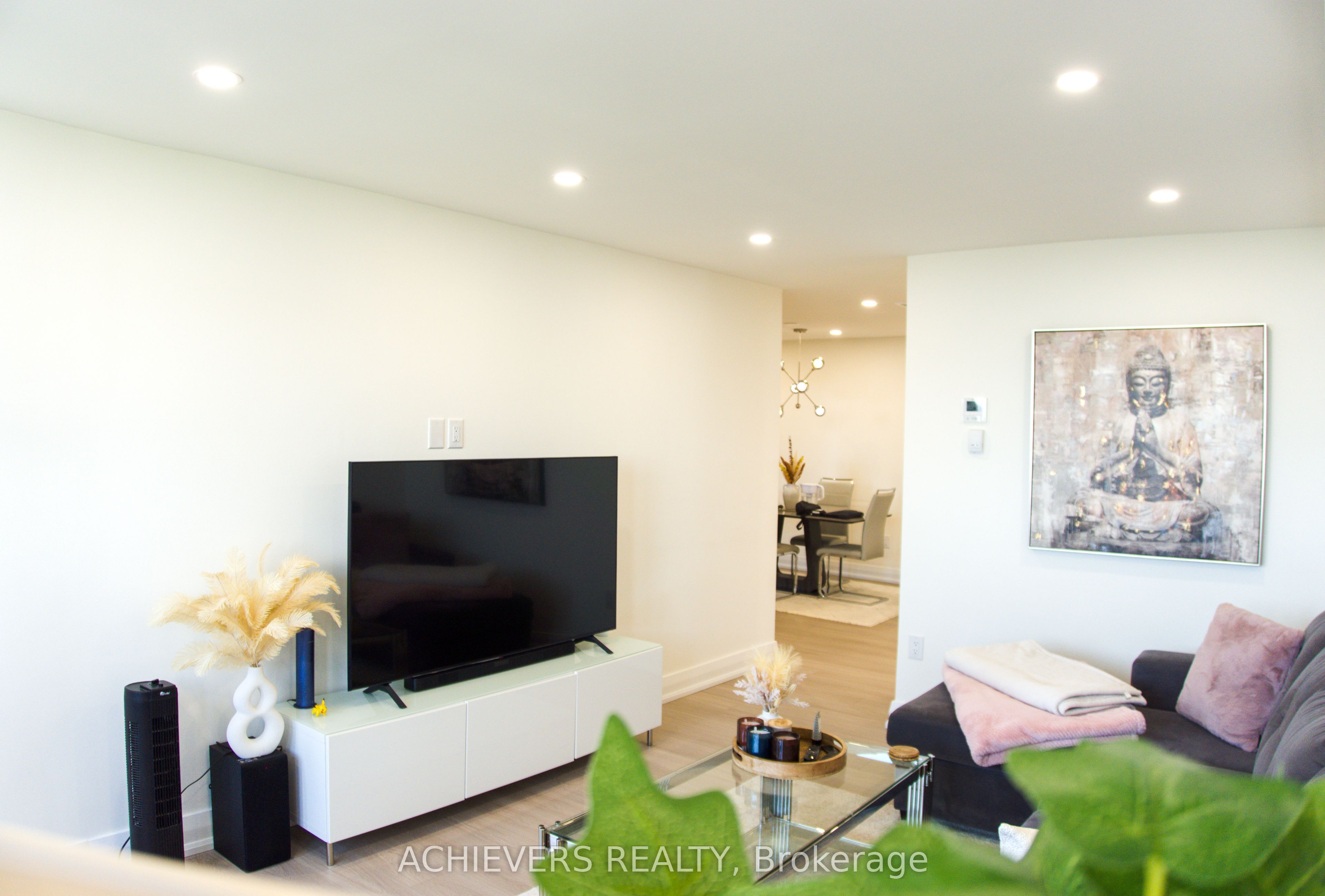 100 Echo Point Ph 6 Property Photo 17