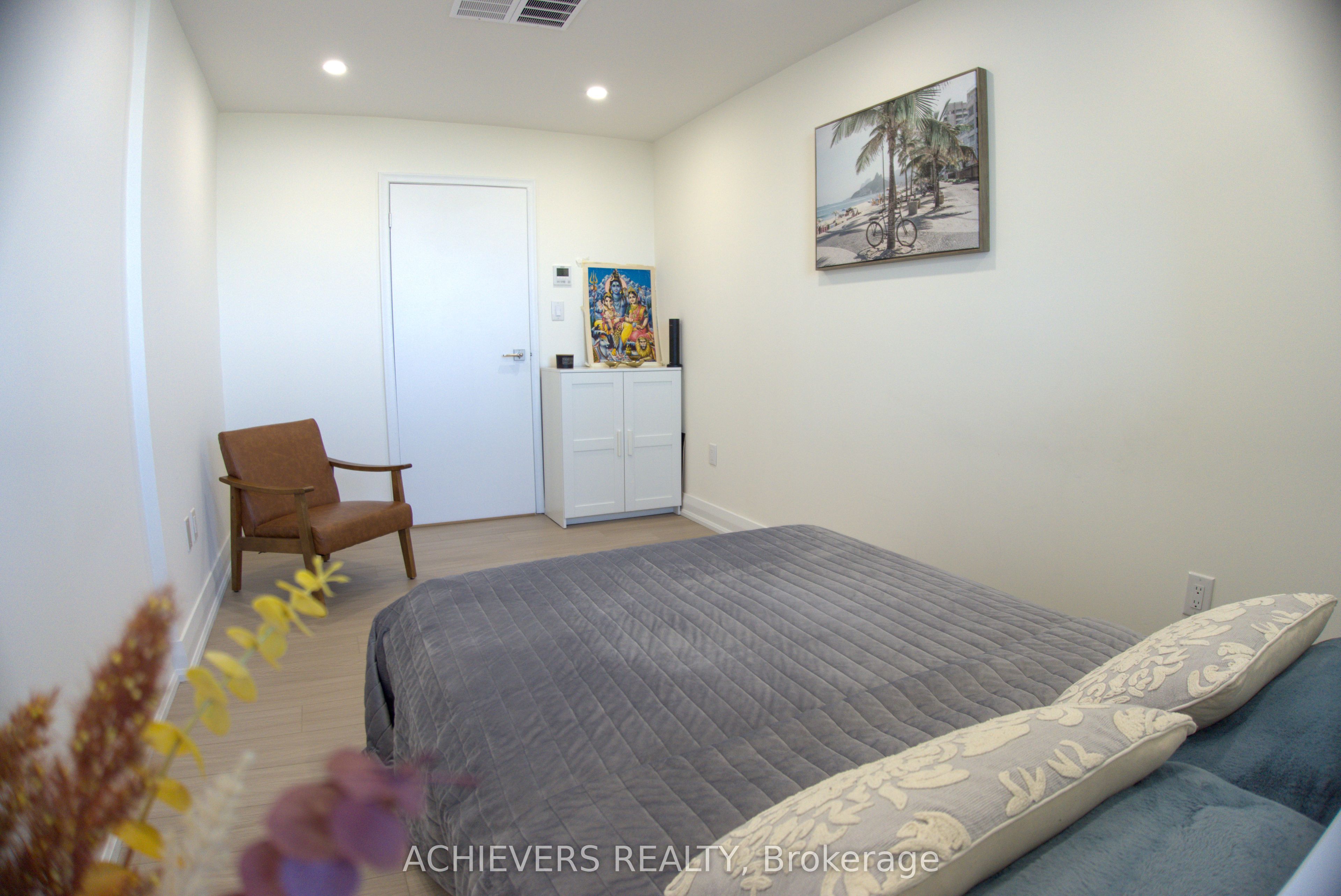 100 Echo Point Ph 6 Property Photo 21