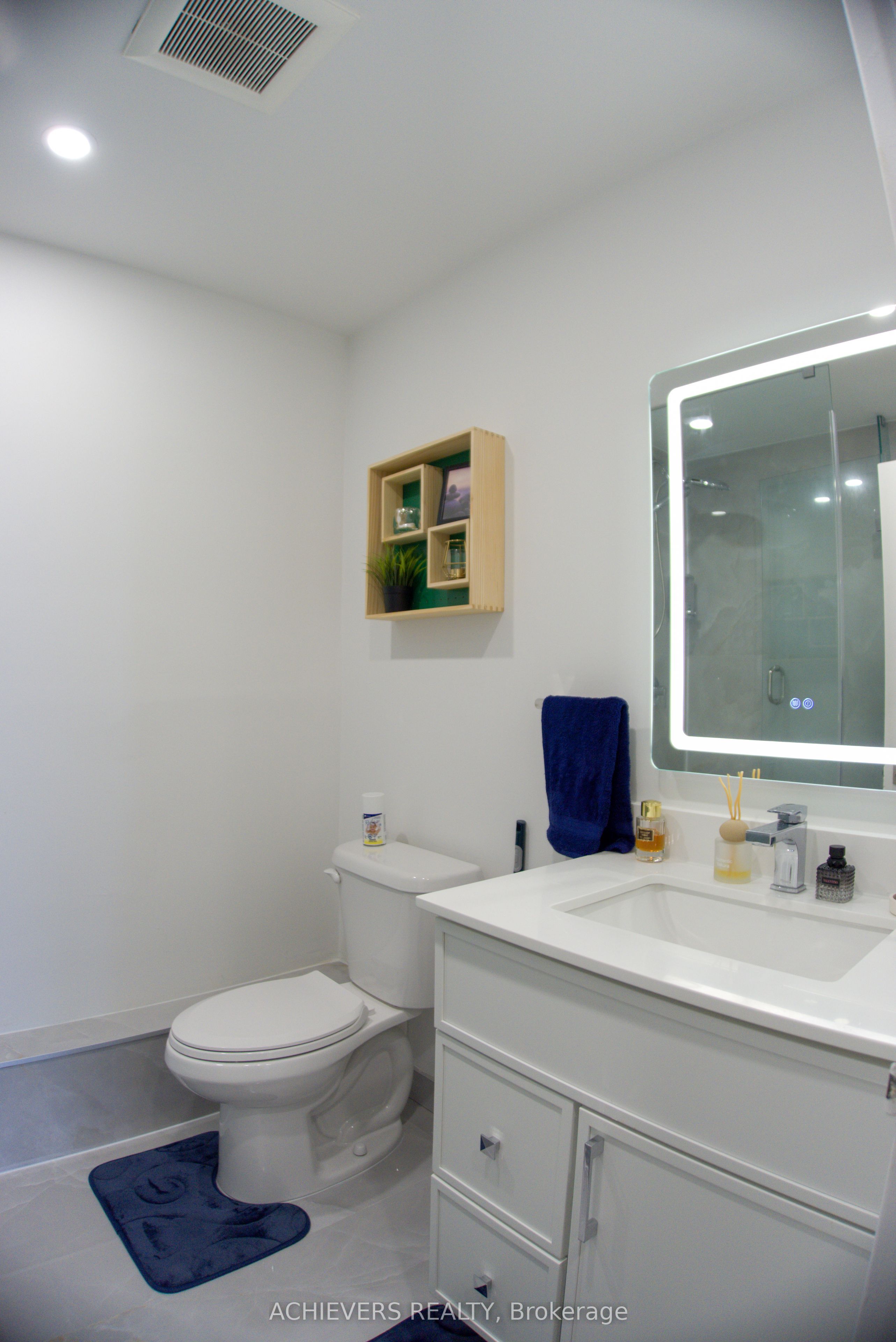 100 Echo Point Ph 6 Property Photo 30