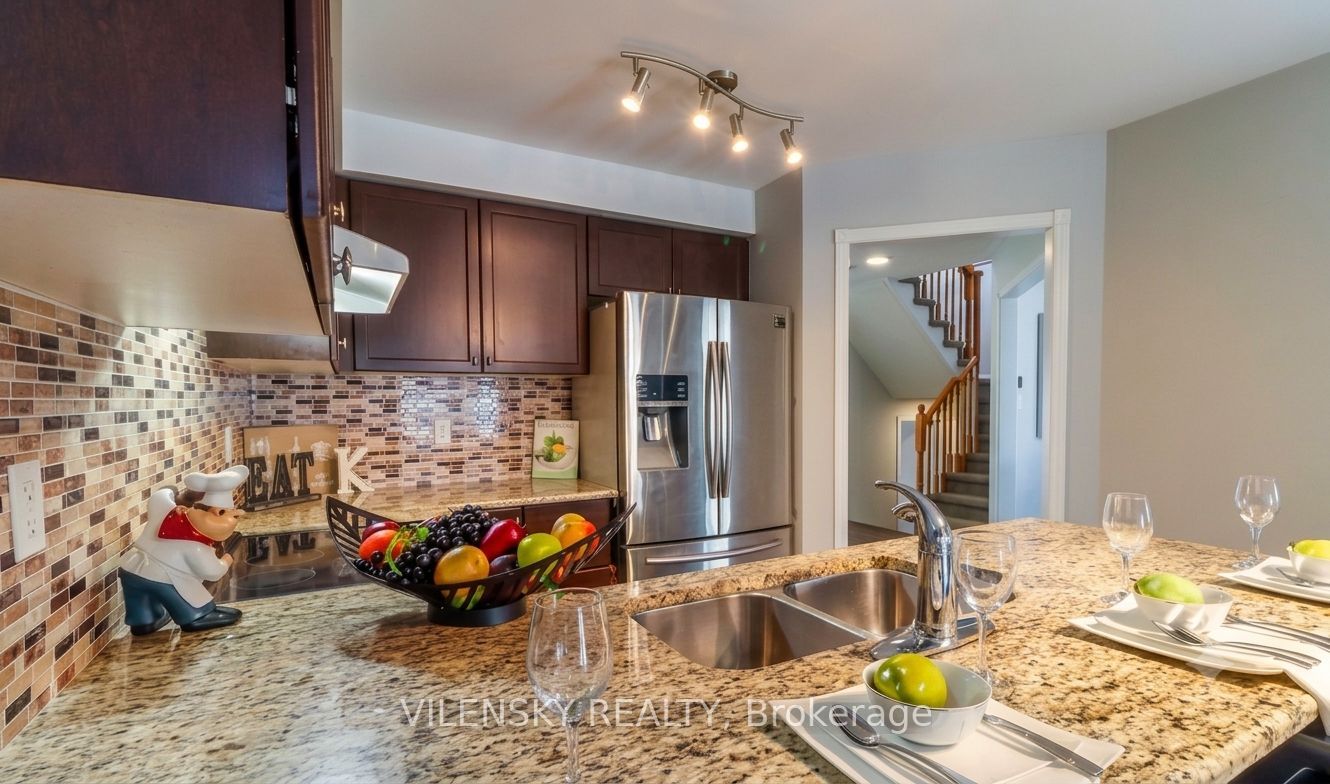 1331 Whitelaw Avenue Property Photo 3