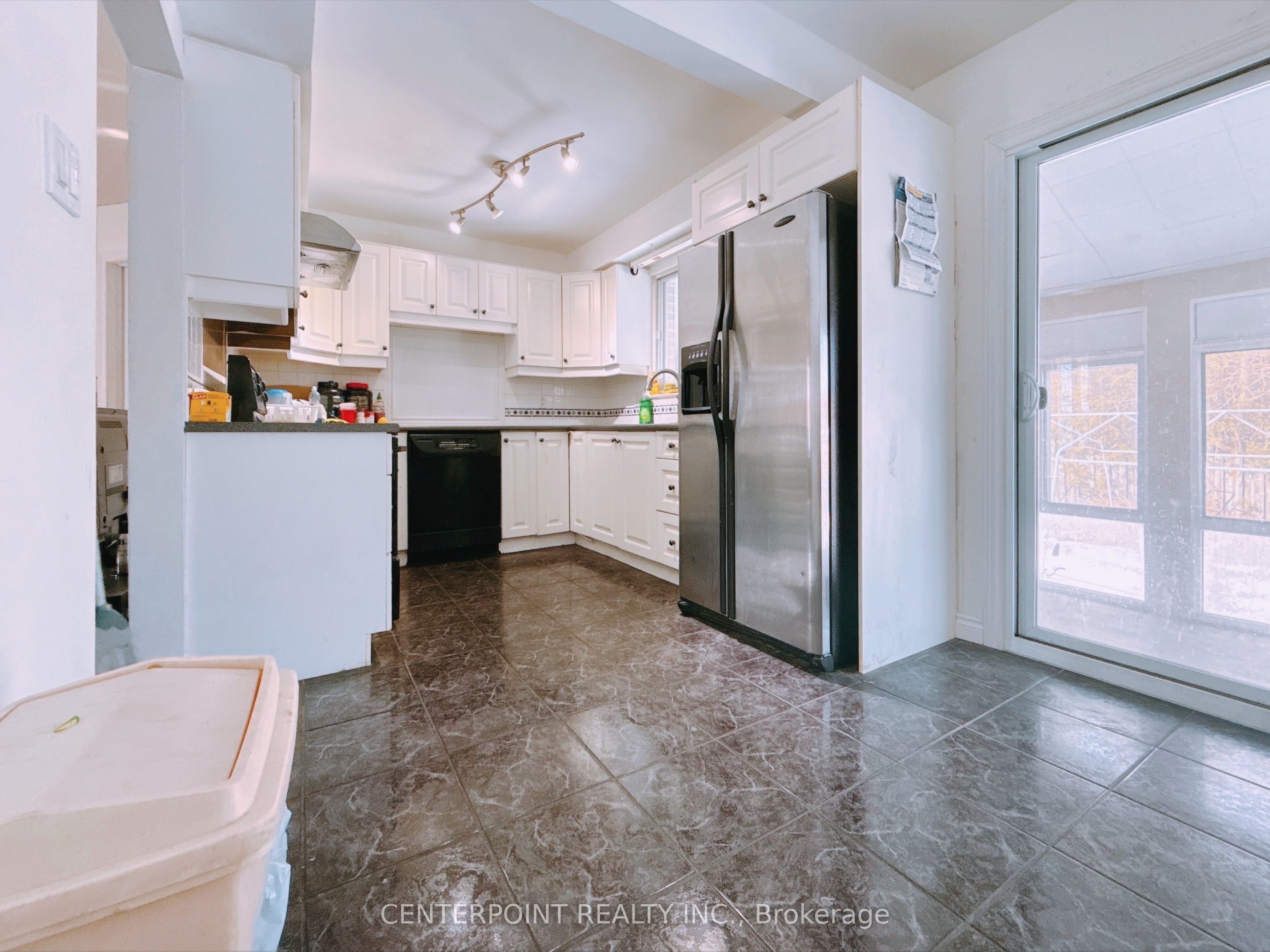 9 Oakmeadow Boulevard Apt 2 Property Photo 2