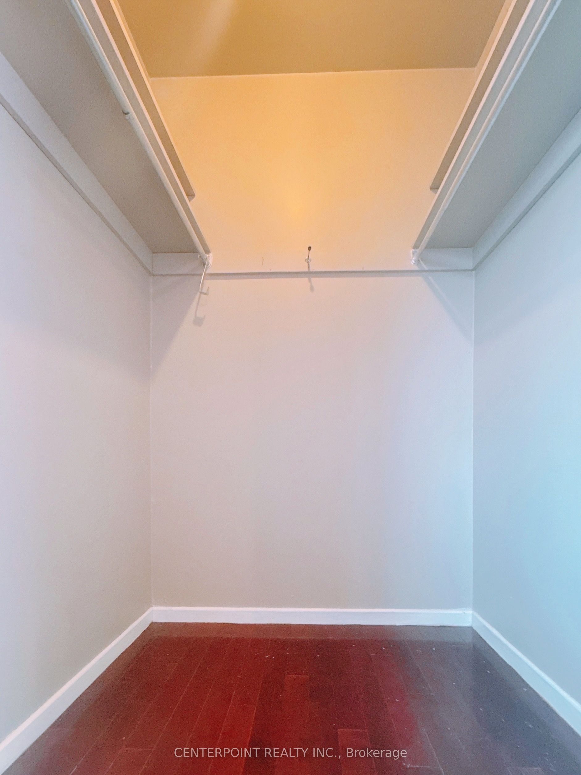 9 Oakmeadow Boulevard Apt 2 Property Photo 5
