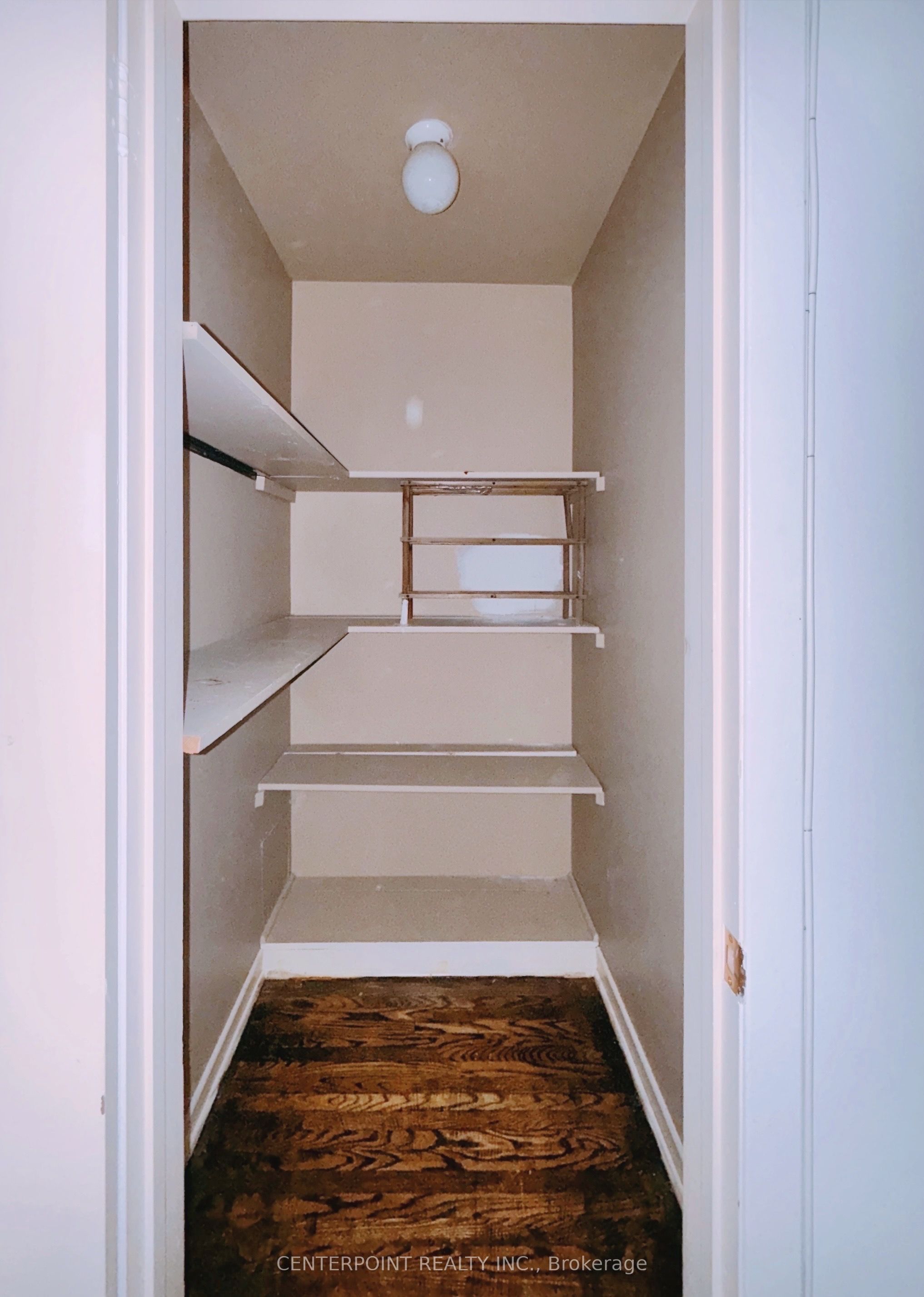 9 Oakmeadow Boulevard Apt 2 Property Photo 10