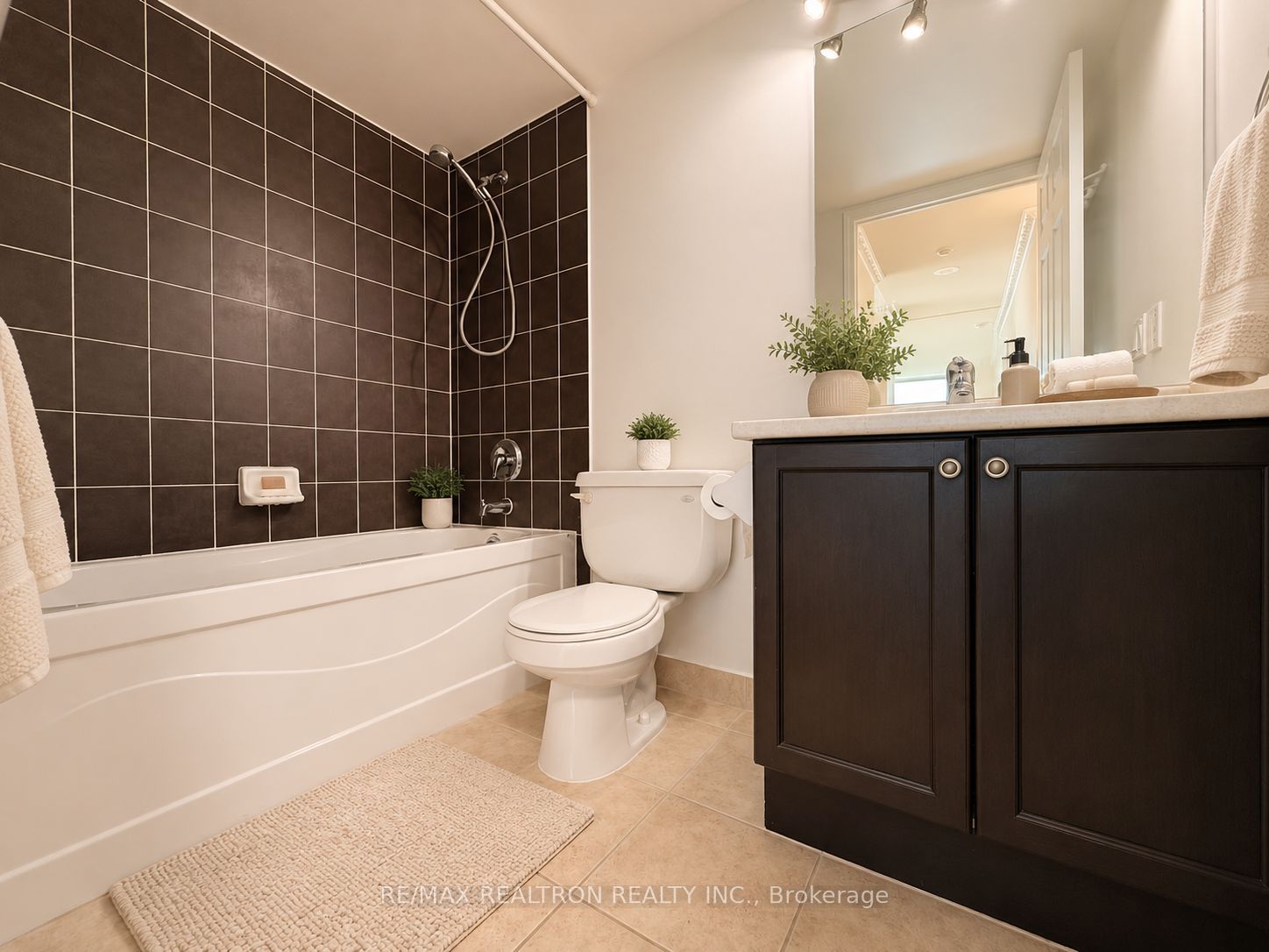 68 Grangeway Avenue 1010 Property Photo 14