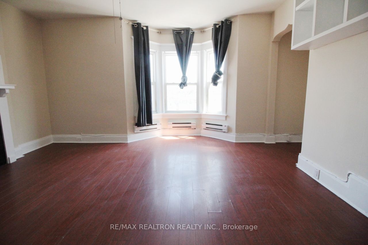 788 Broadview Avenue # A Property Photo 5