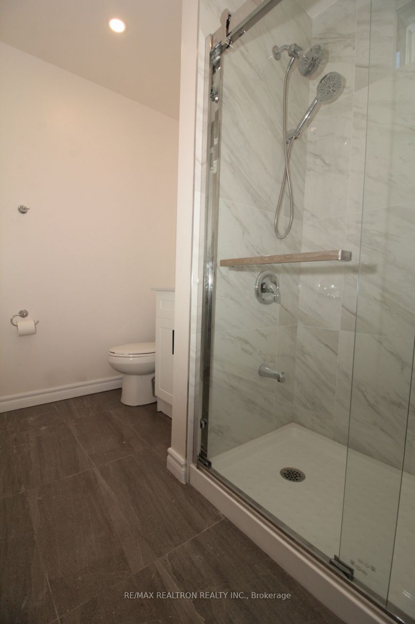 788 Broadview Avenue # A Property Photo 11