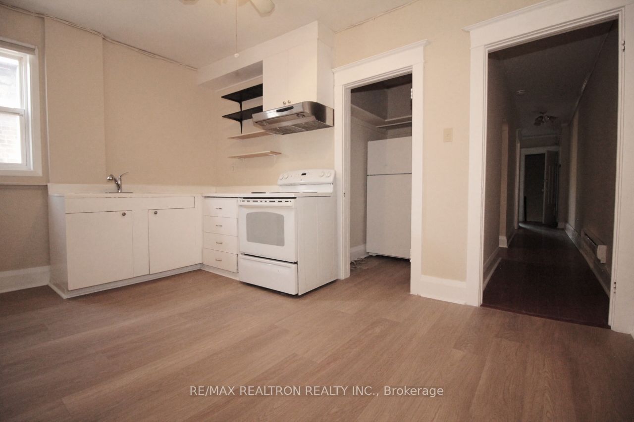 788 Broadview Avenue # A Property Photo 12