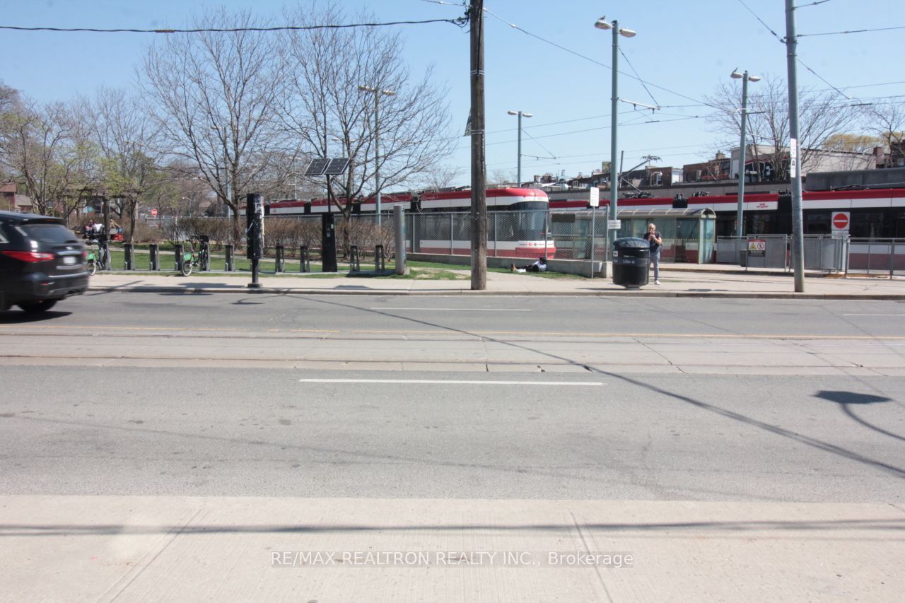 788 Broadview Avenue # A Property Photo 18