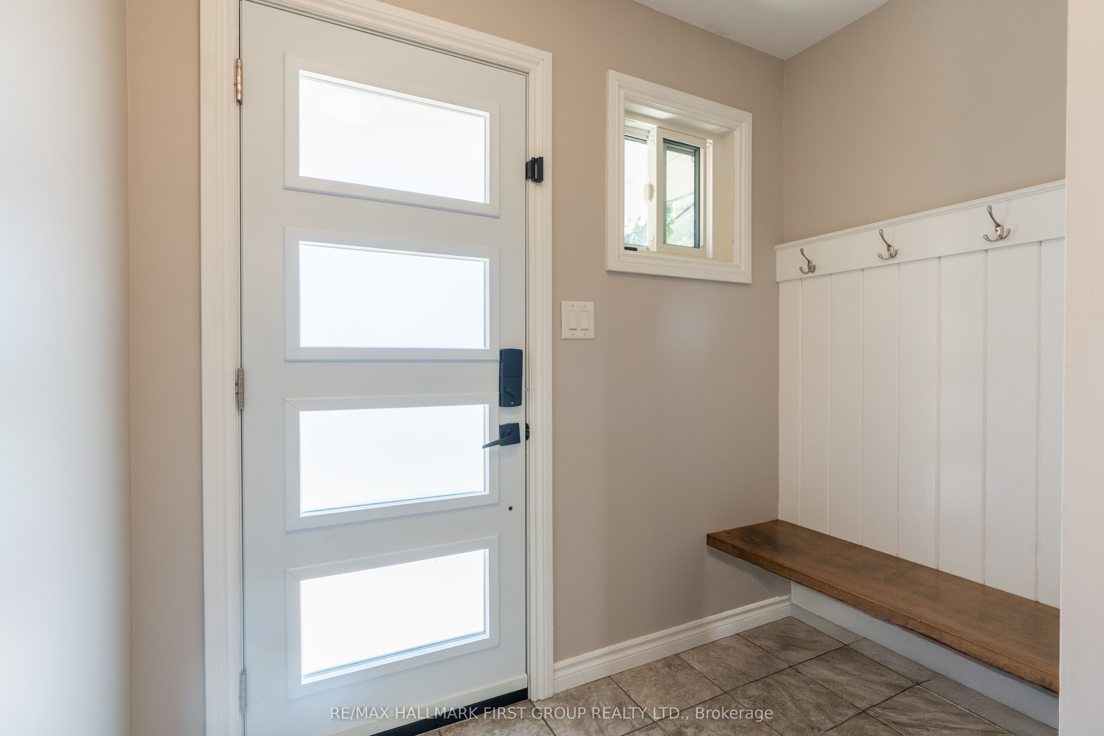 683 Grandview Drive Property Photo 3