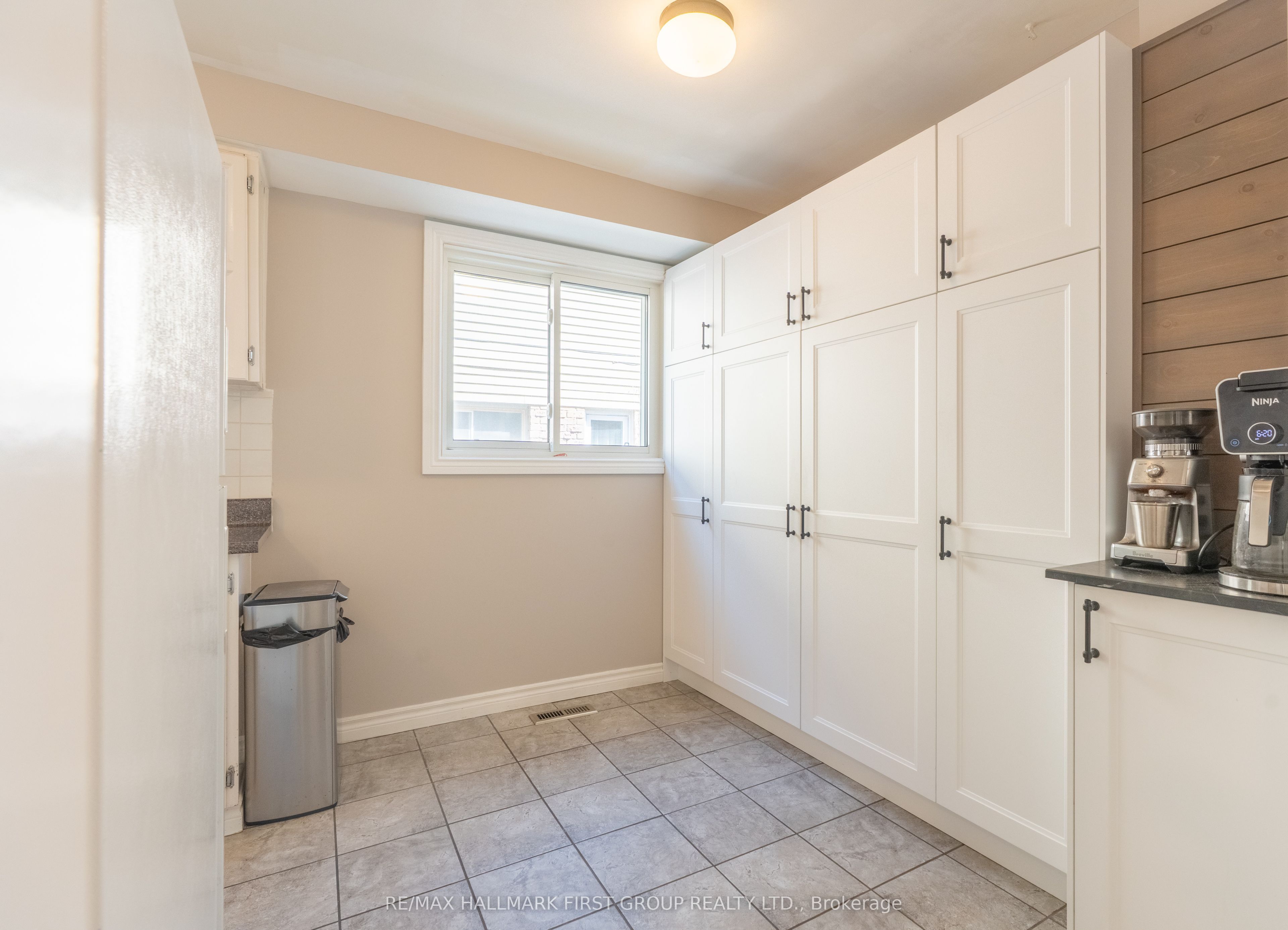 683 Grandview Drive Property Photo 11
