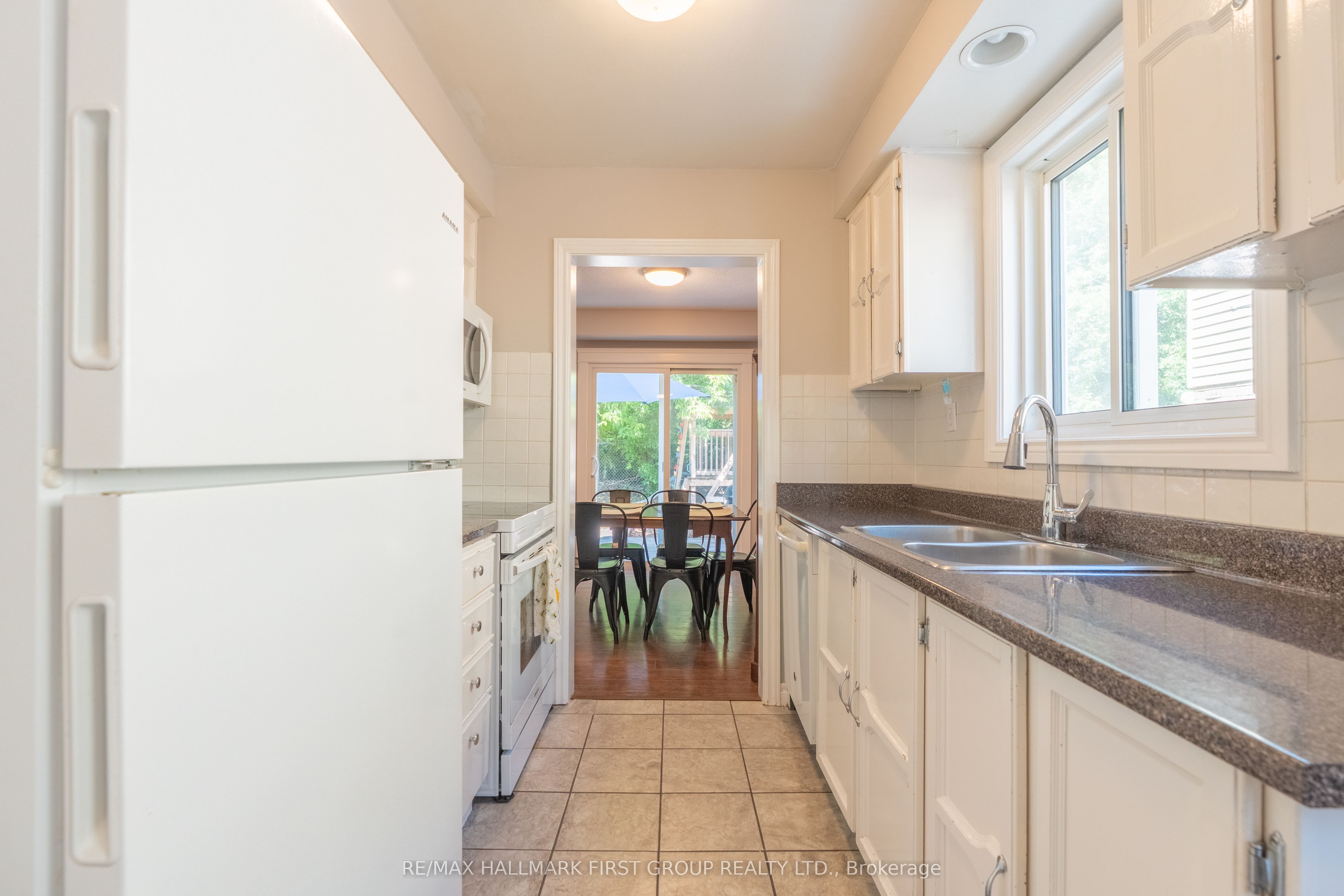 683 Grandview Drive Property Photo 14