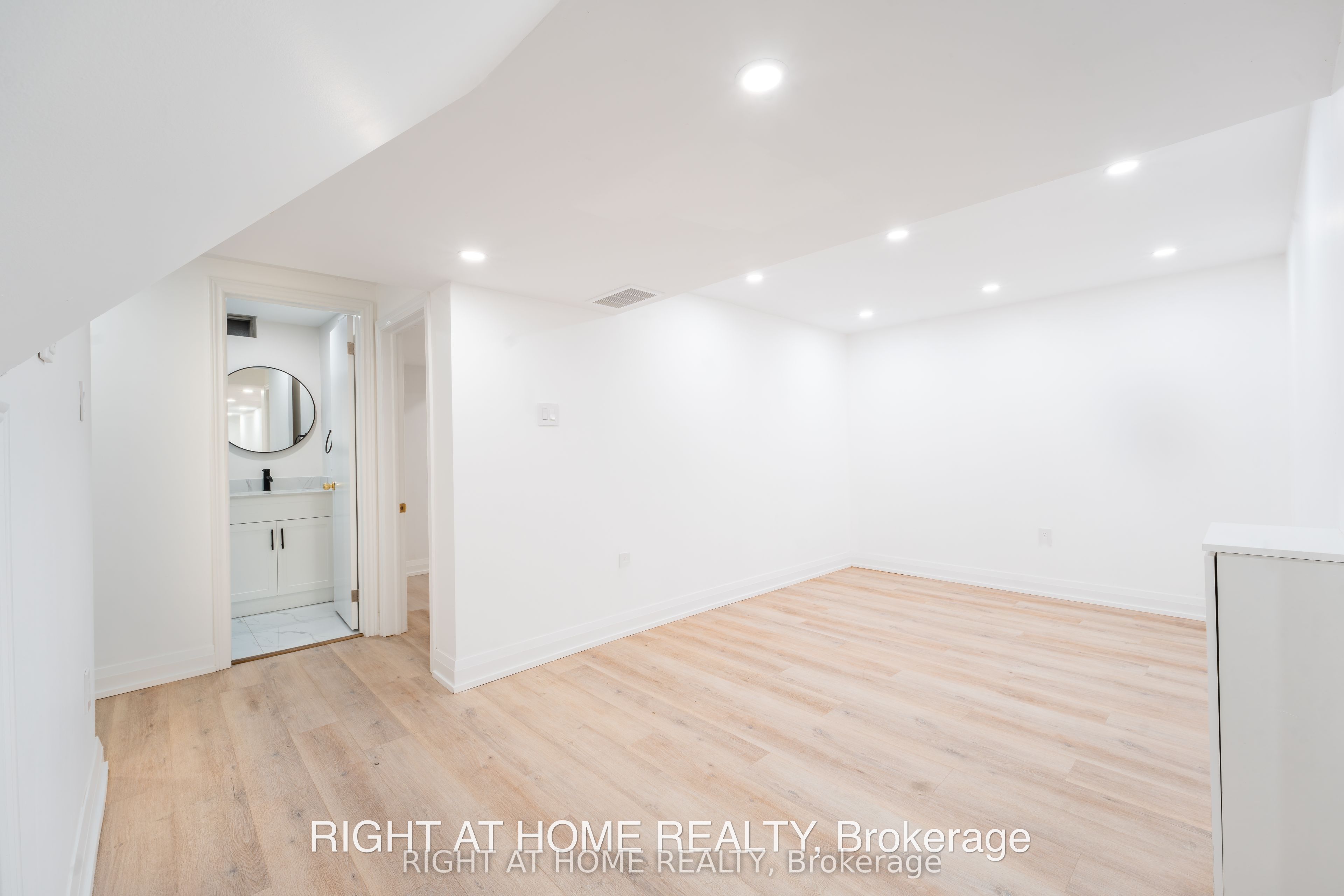 160 Overbank Drive Property Photo 26