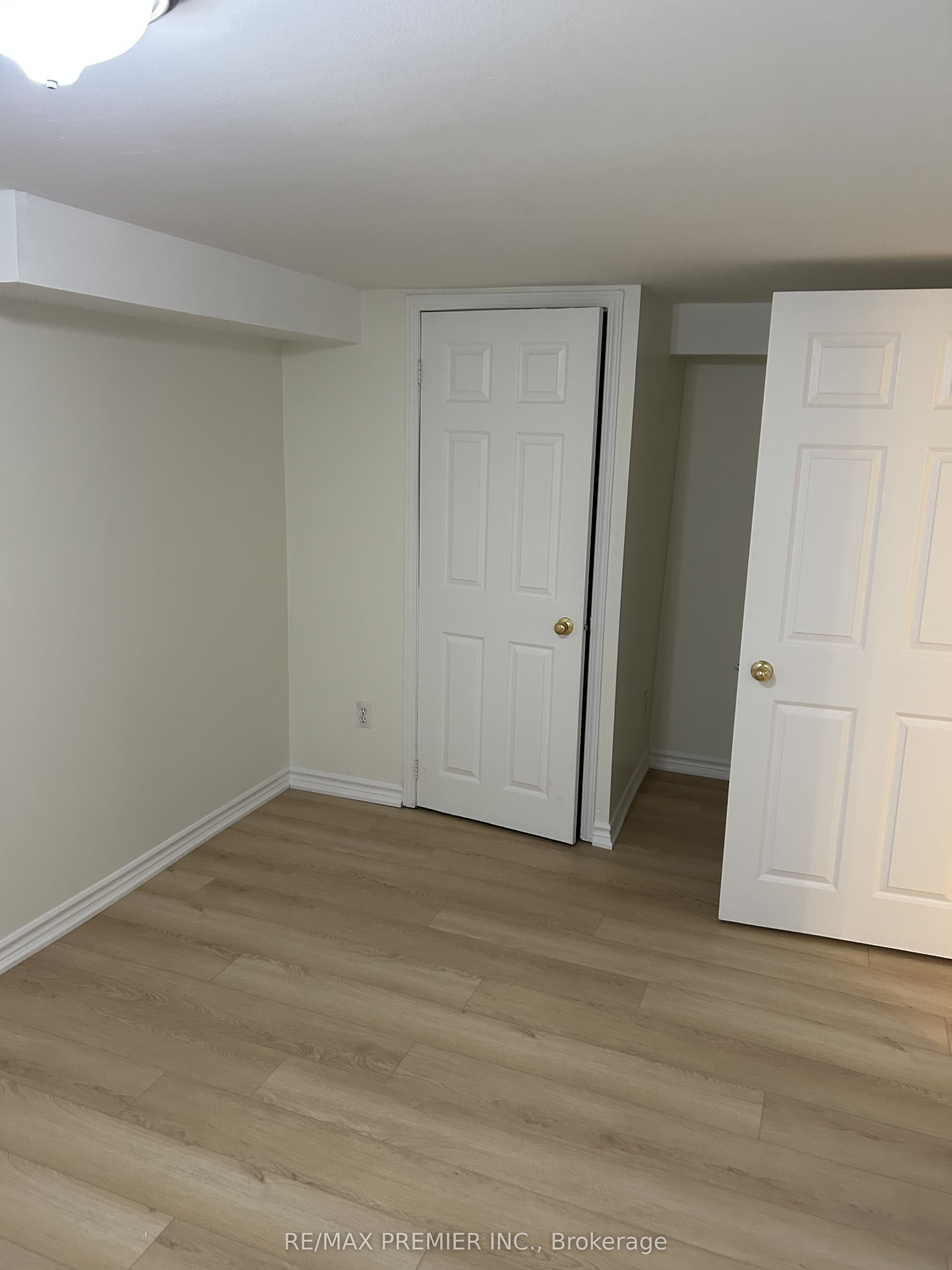 1342 Pape Avenue G Property Photo 6