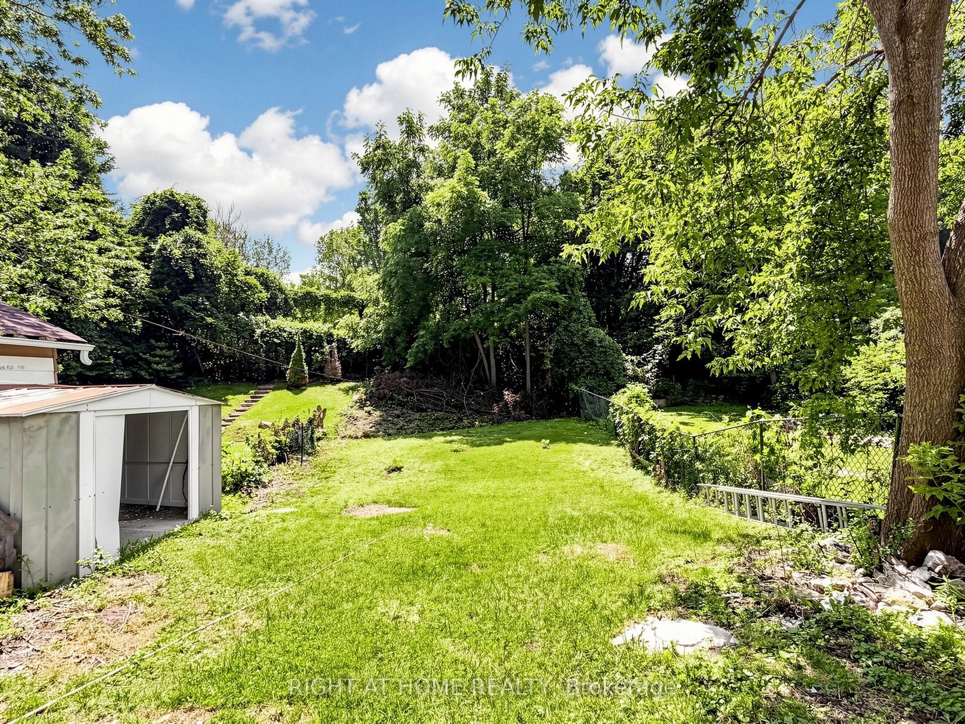 65 Darlingside Drive Property Photo 15