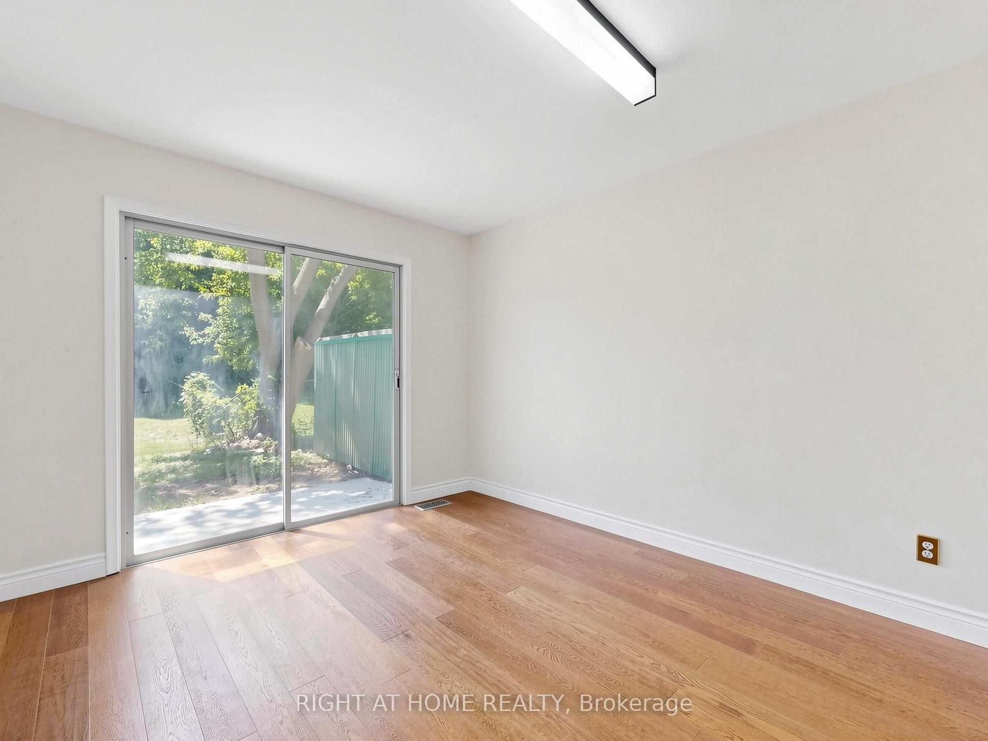 65 Darlingside Drive Property Photo 23