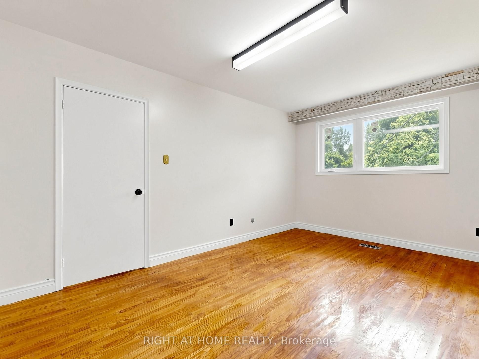 65 Darlingside Drive Property Photo 33