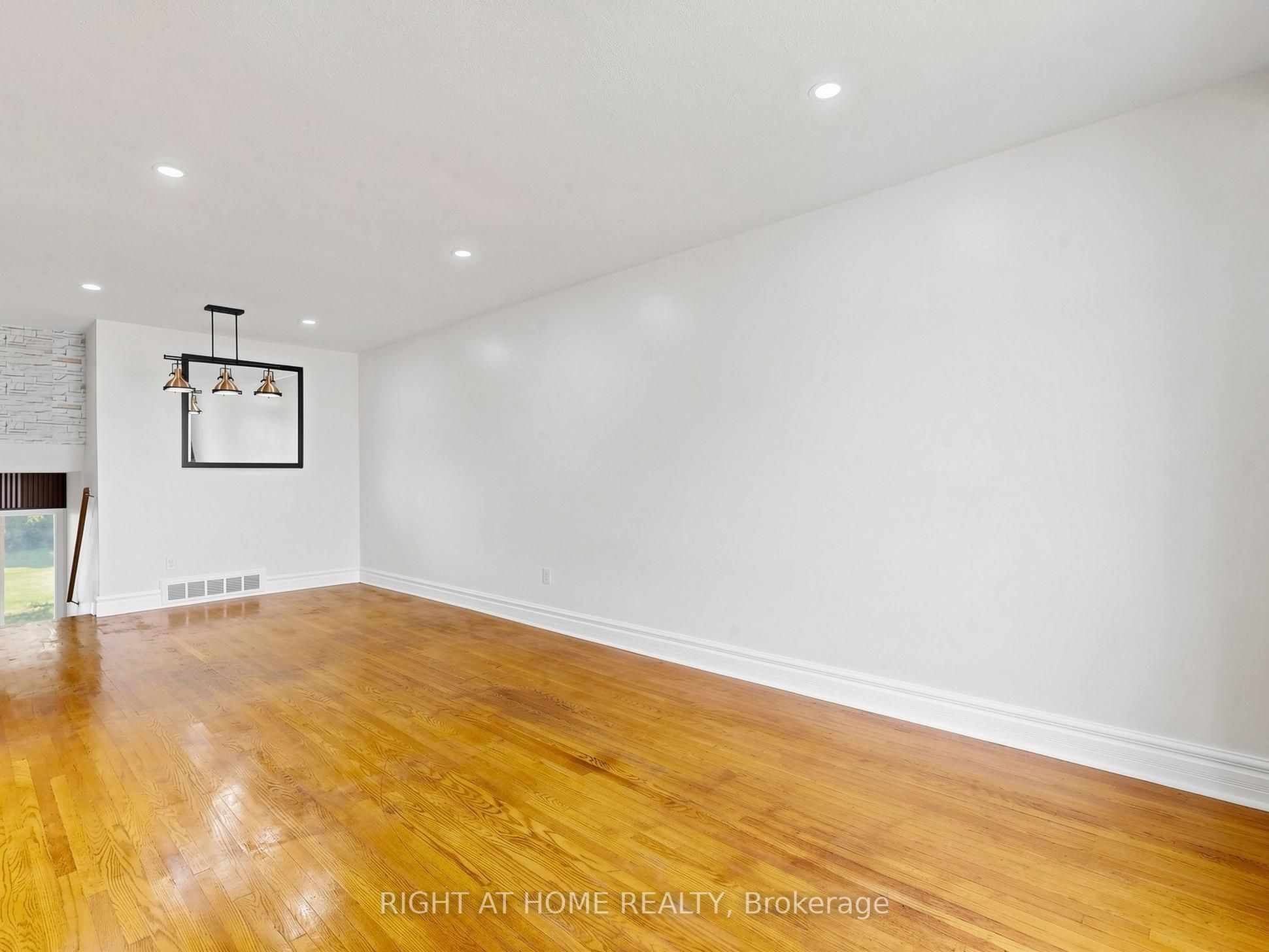 65 Darlingside Drive Property Photo 40