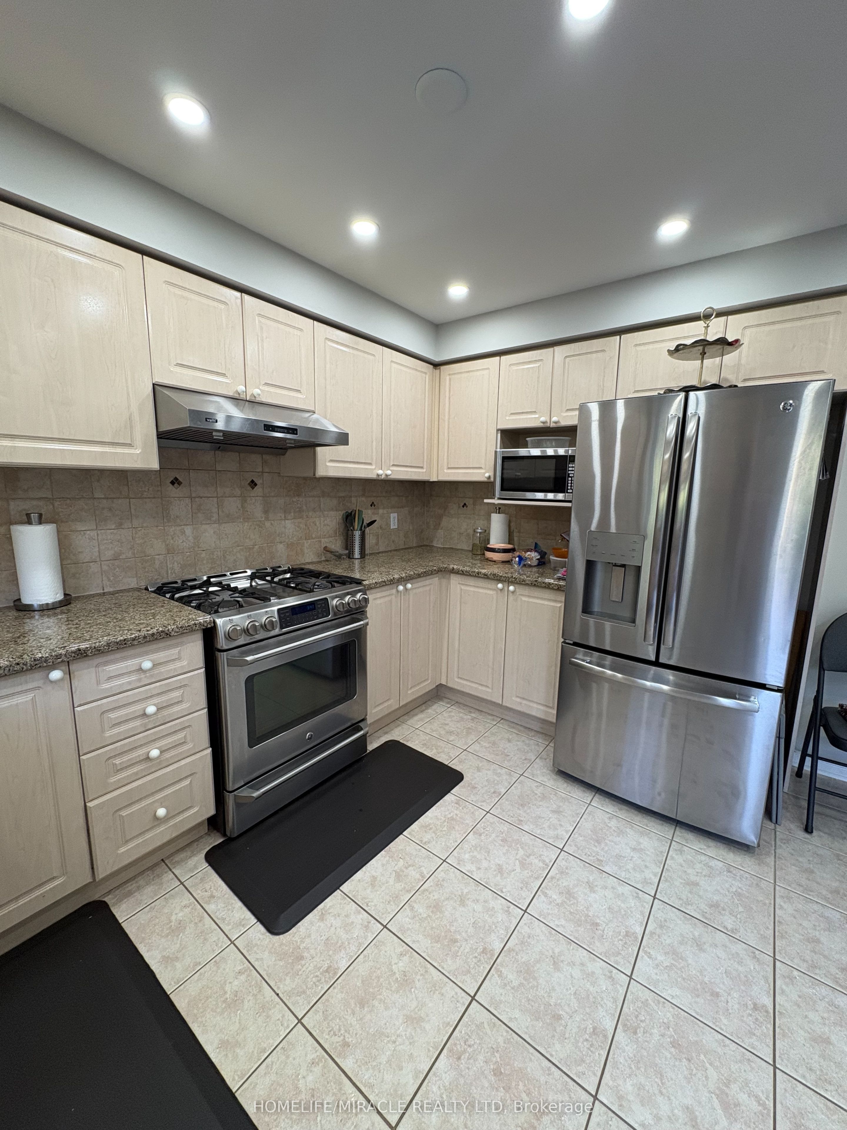 15 Nobbs Drive Property Photo 3