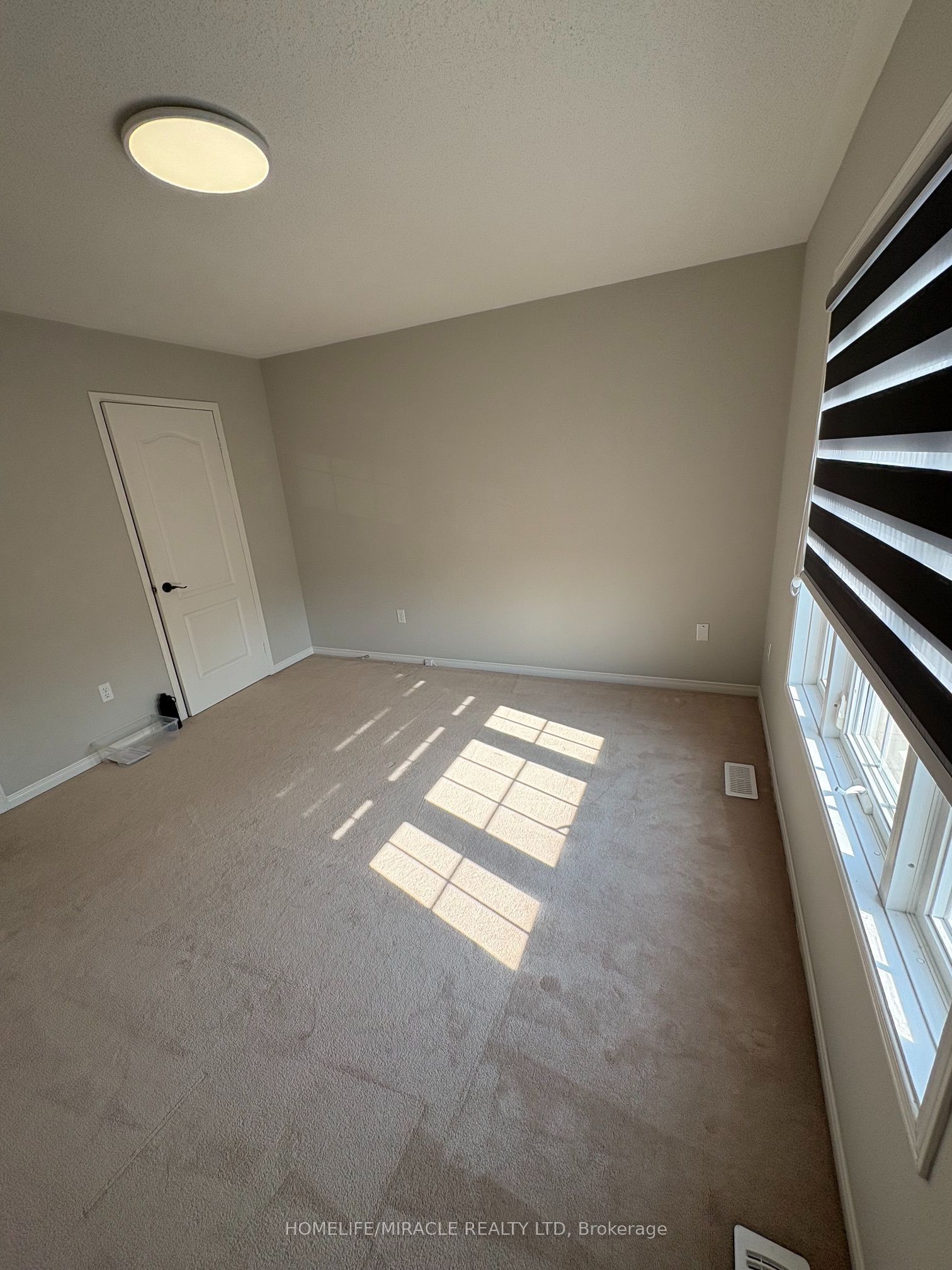 15 Nobbs Drive Property Photo 14