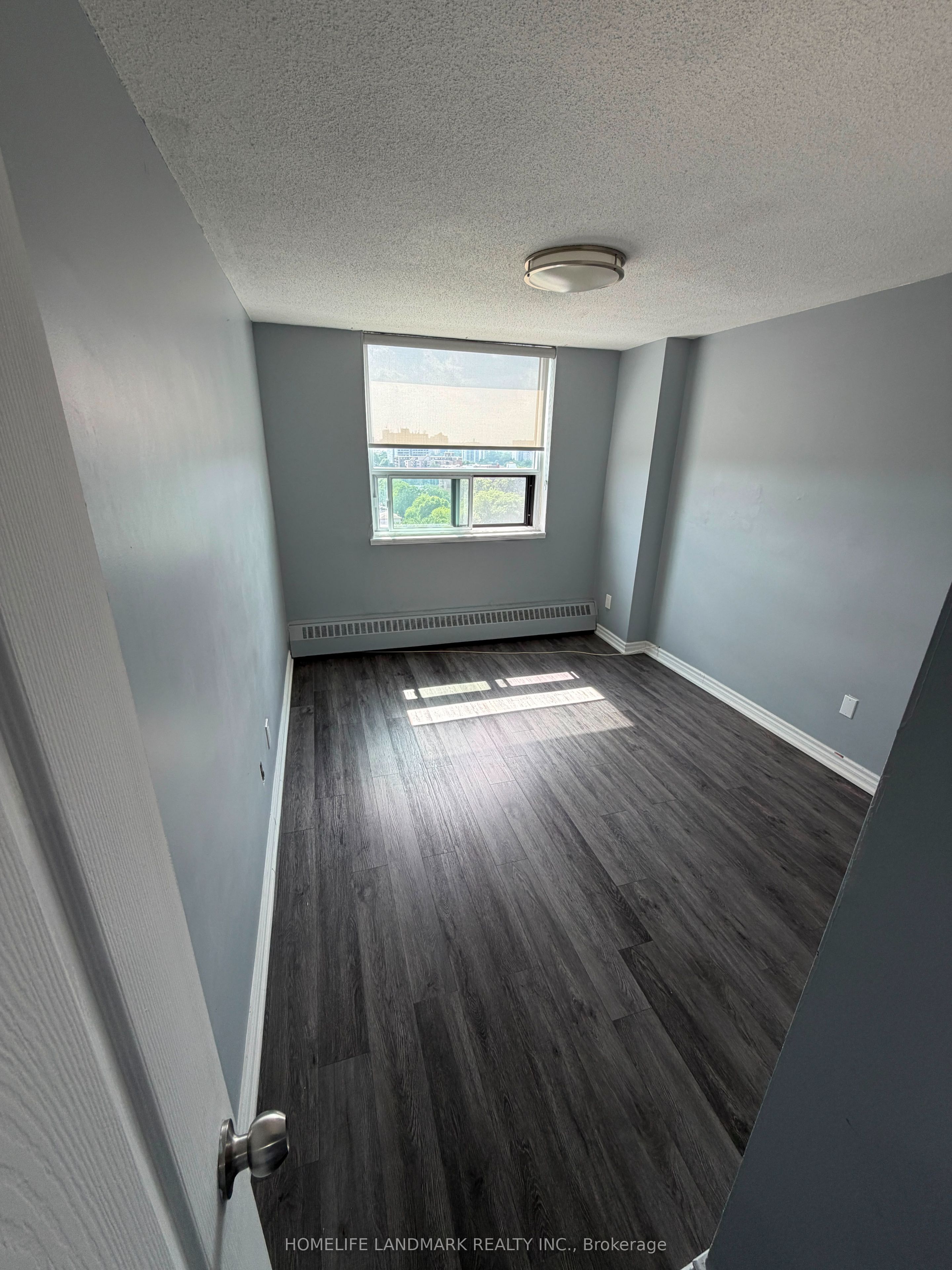 180 Markham Road 1703 Property Photo 3