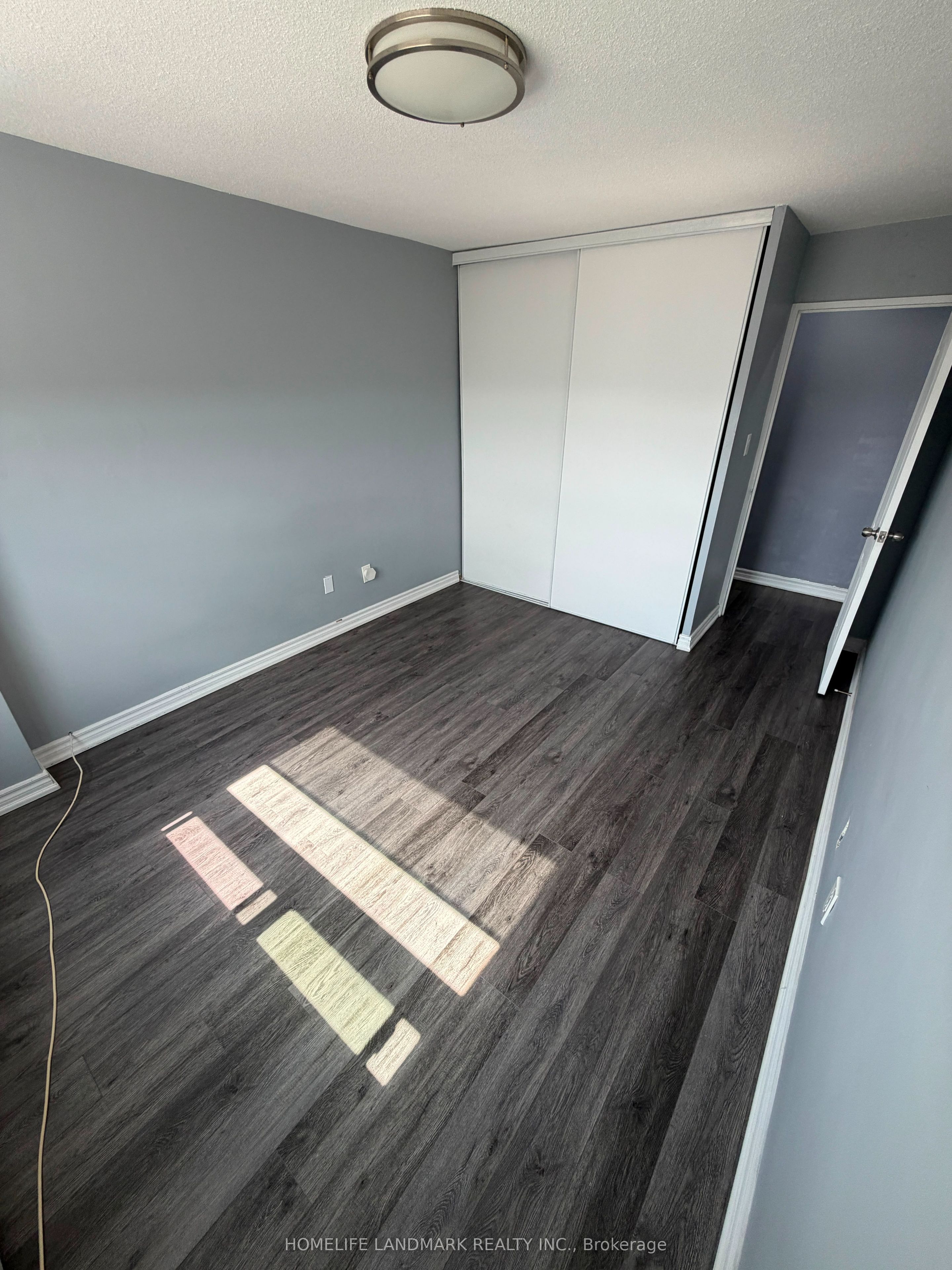 180 Markham Road 1703 Property Photo 8