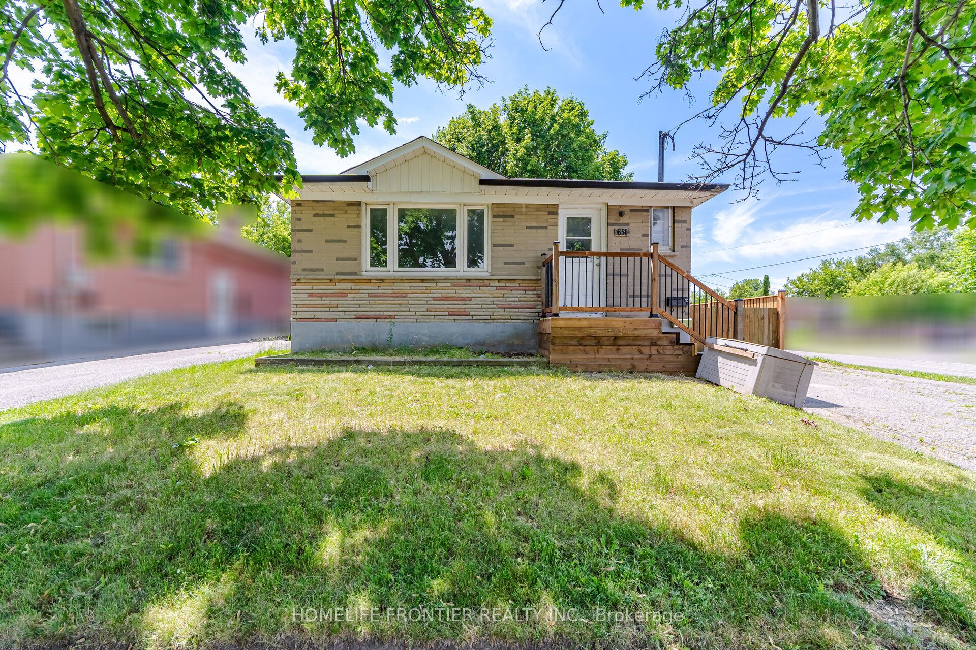 651 Olive Avenue Property Photo 1