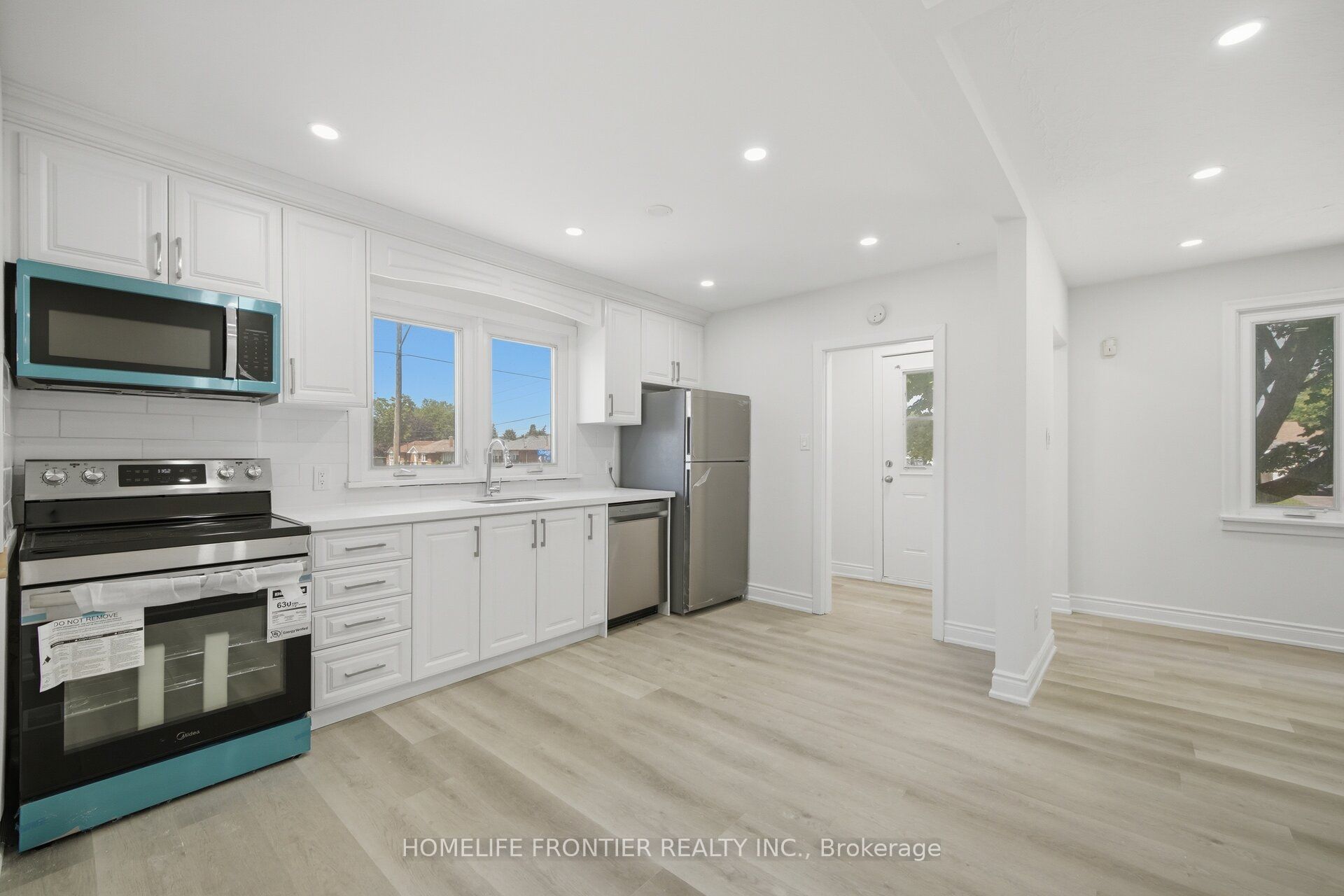 651 Olive Avenue Property Photo 8