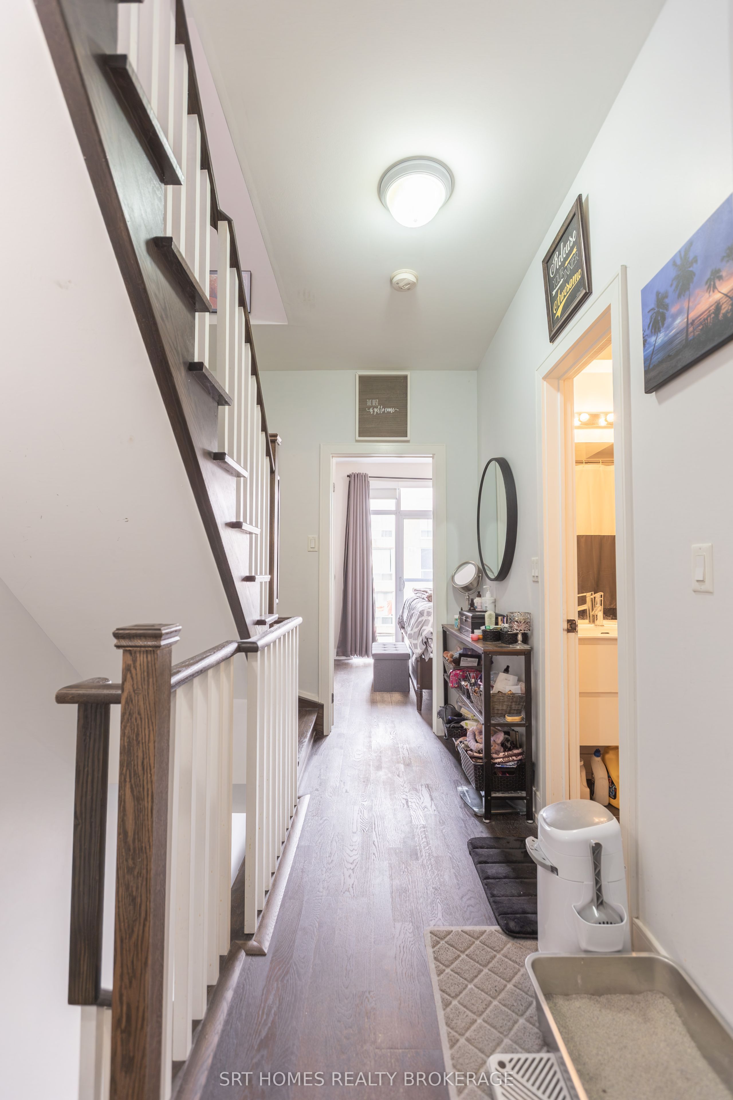1321 Gerrard Street E 3 Property Photo 23